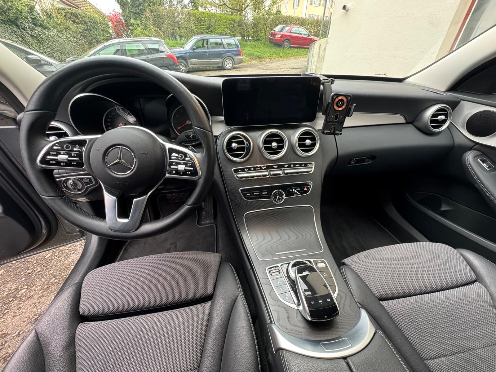 MERCEDES-BENZ Mercedes-Benz C 300 e 9G-Tronic Limousine-image-7
