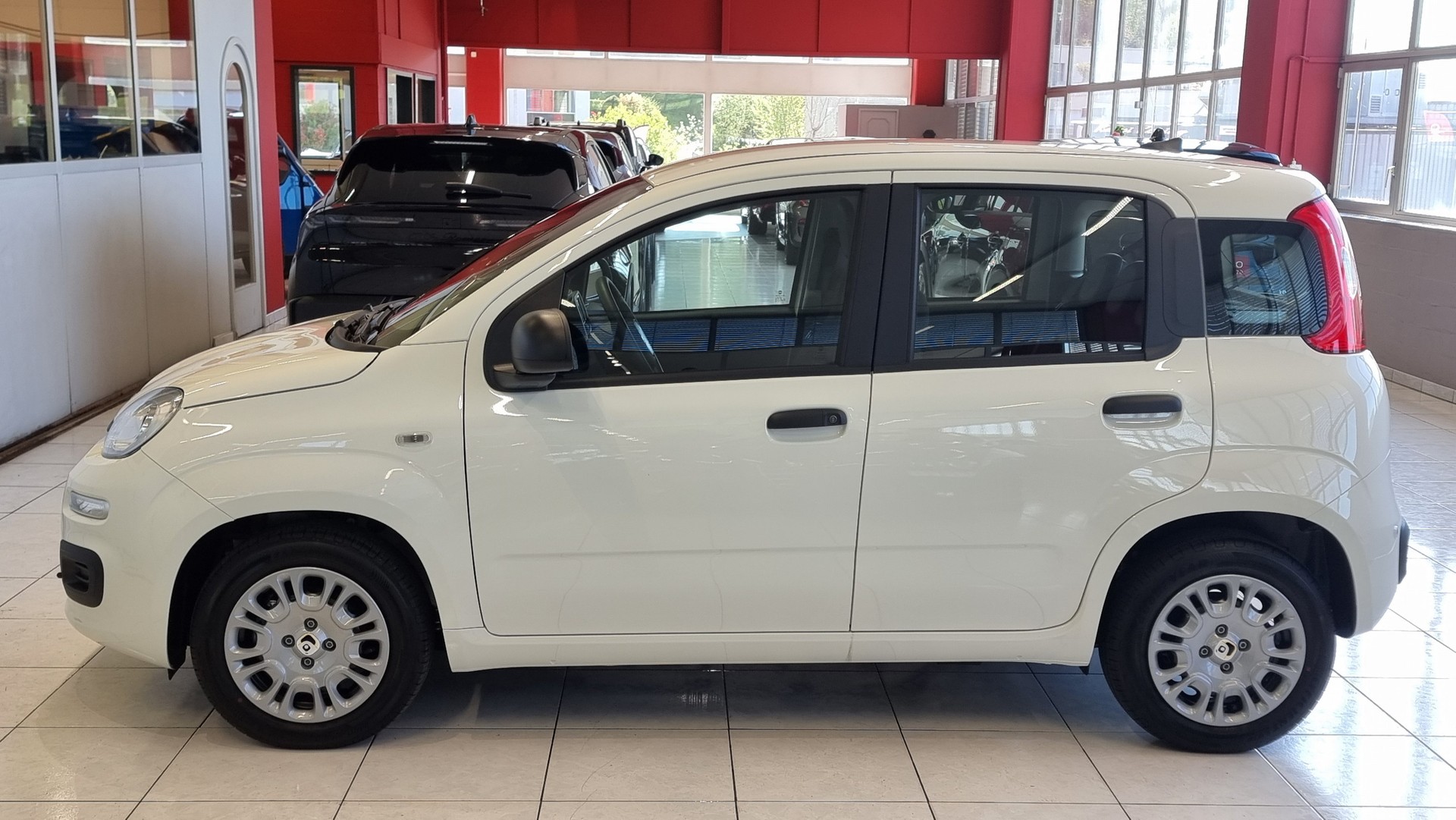 FIAT Panda 1.0 Hybrid City Life-image-2