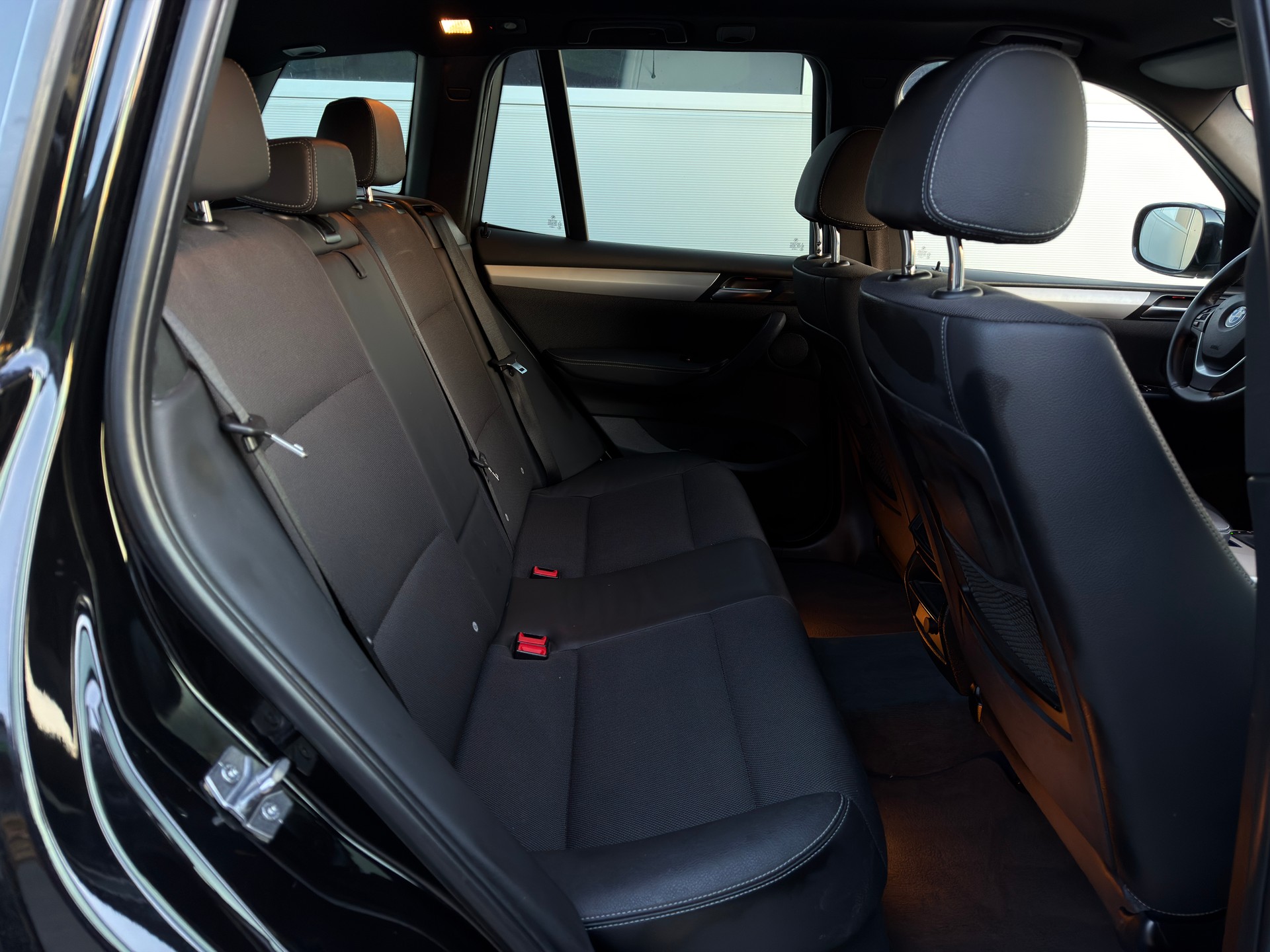 BMW X3 xDrive 20d-image-9