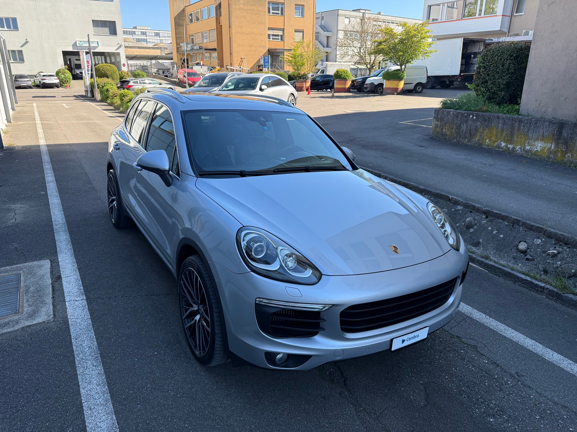 PORSCHE Cayenne S Diesel *1.st Erster Hand *ab MFK *Panorama-Glasdach *Sitzheizung v+h Spurwechsel-Assistent *Tempomat *Start/Stop-image-1