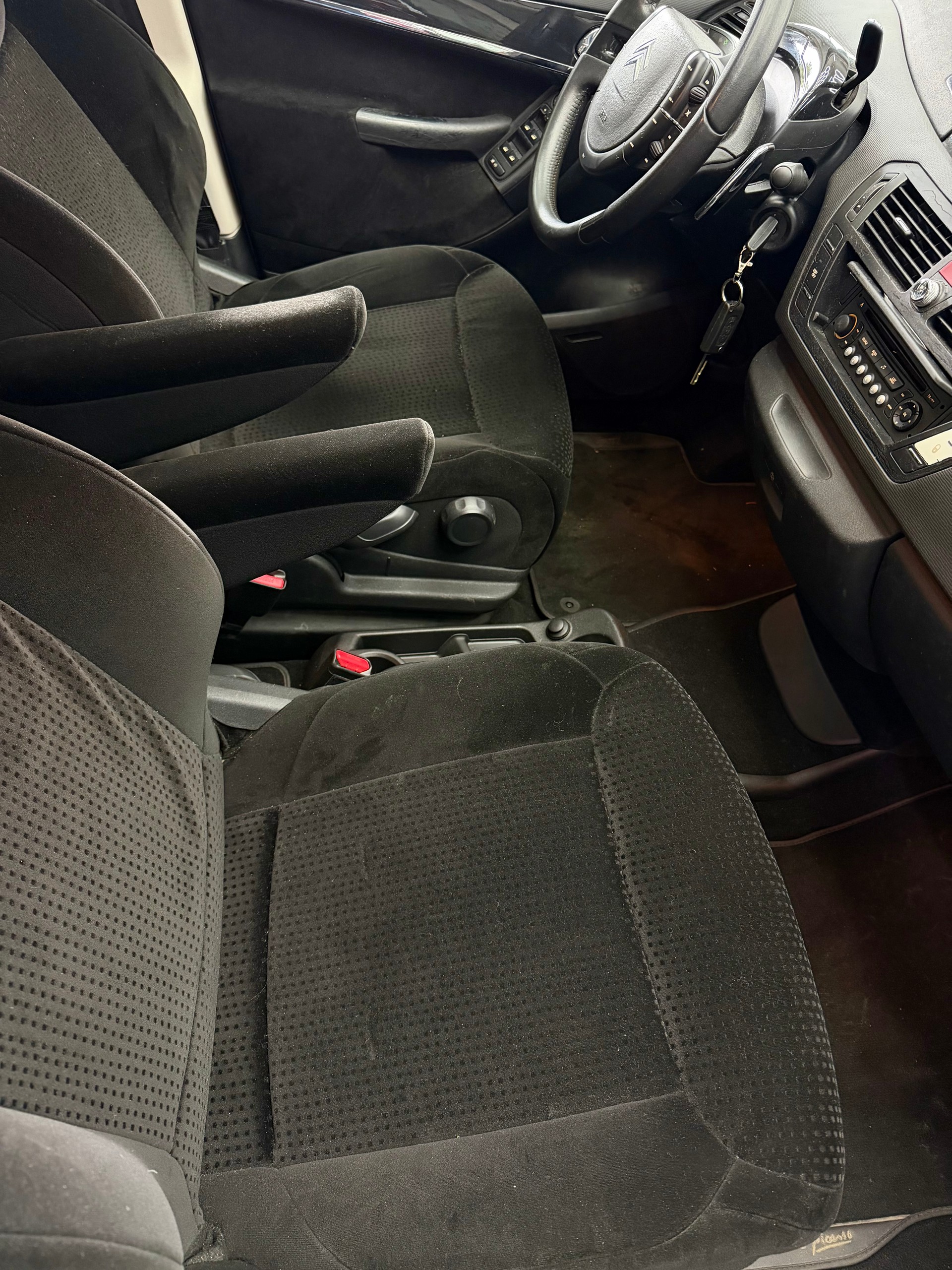 CITROEN C4 Picasso 2.0i 16V Dynamique BMP6-image-4