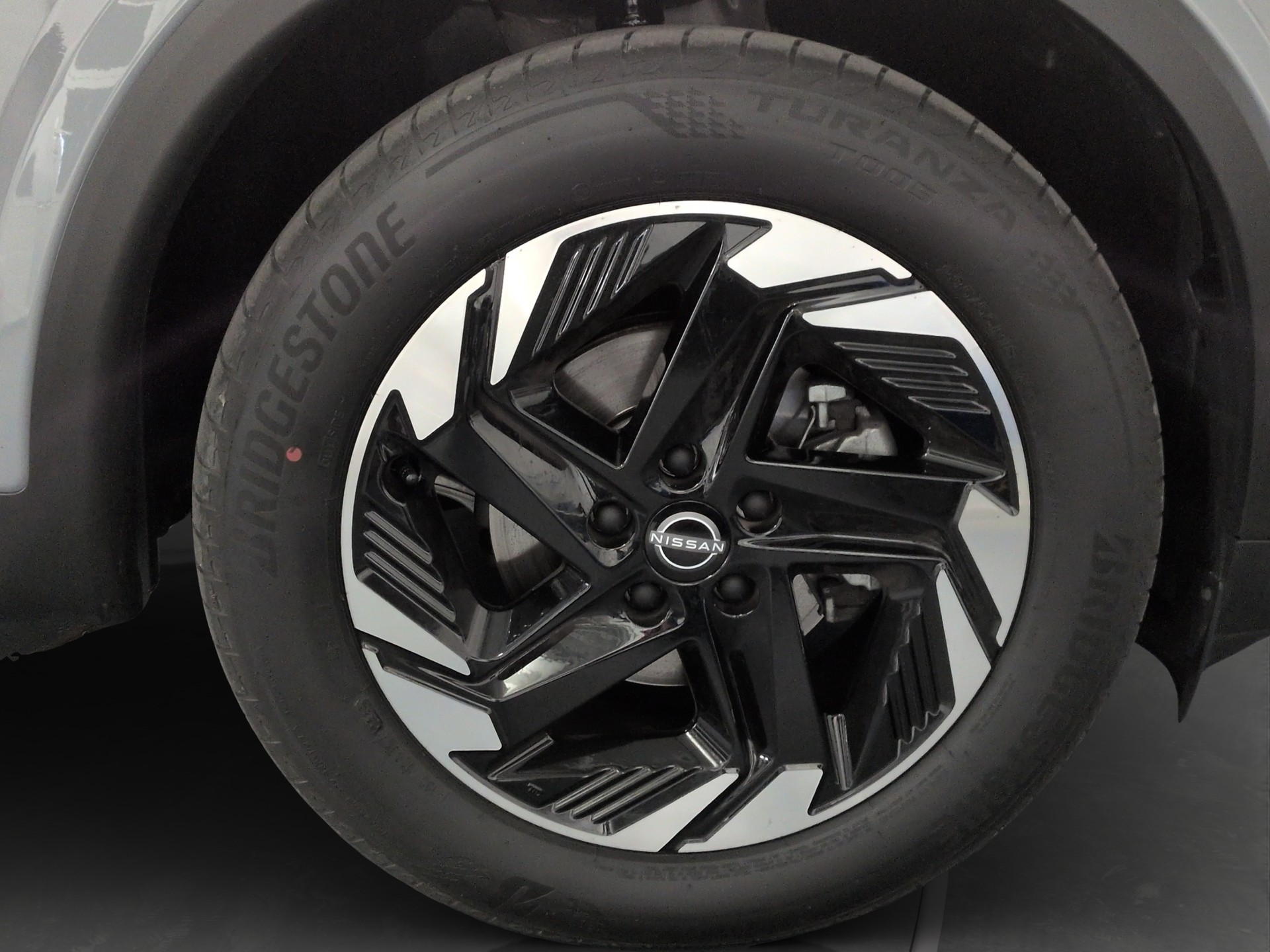 NISSAN Qashqai 1.3 DIG-T MHEV N-Connecta Xtronic-image-17