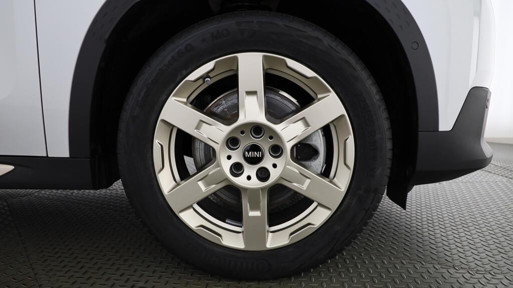 MINI Countryman C-image-8