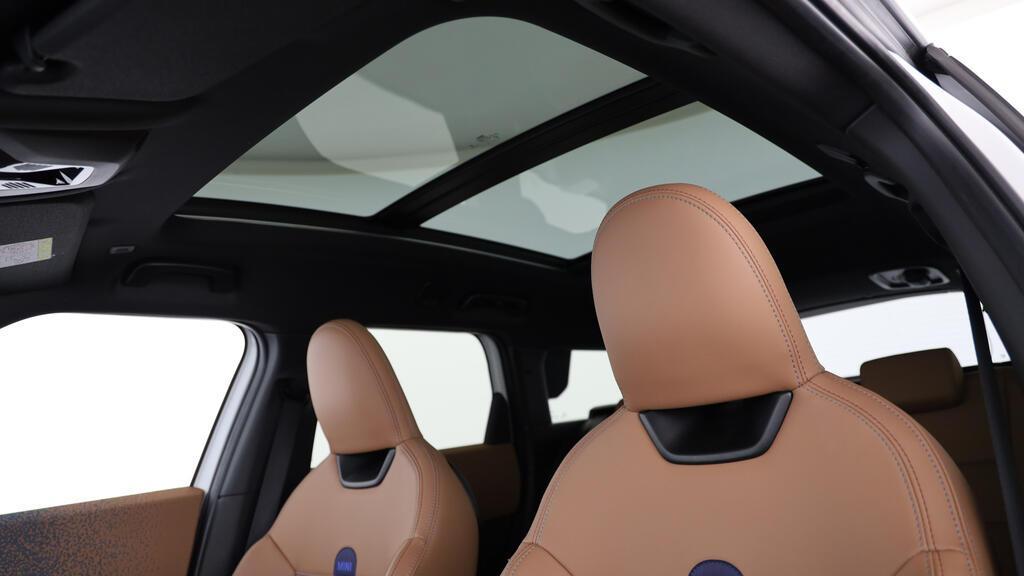MINI Countryman C-image-17