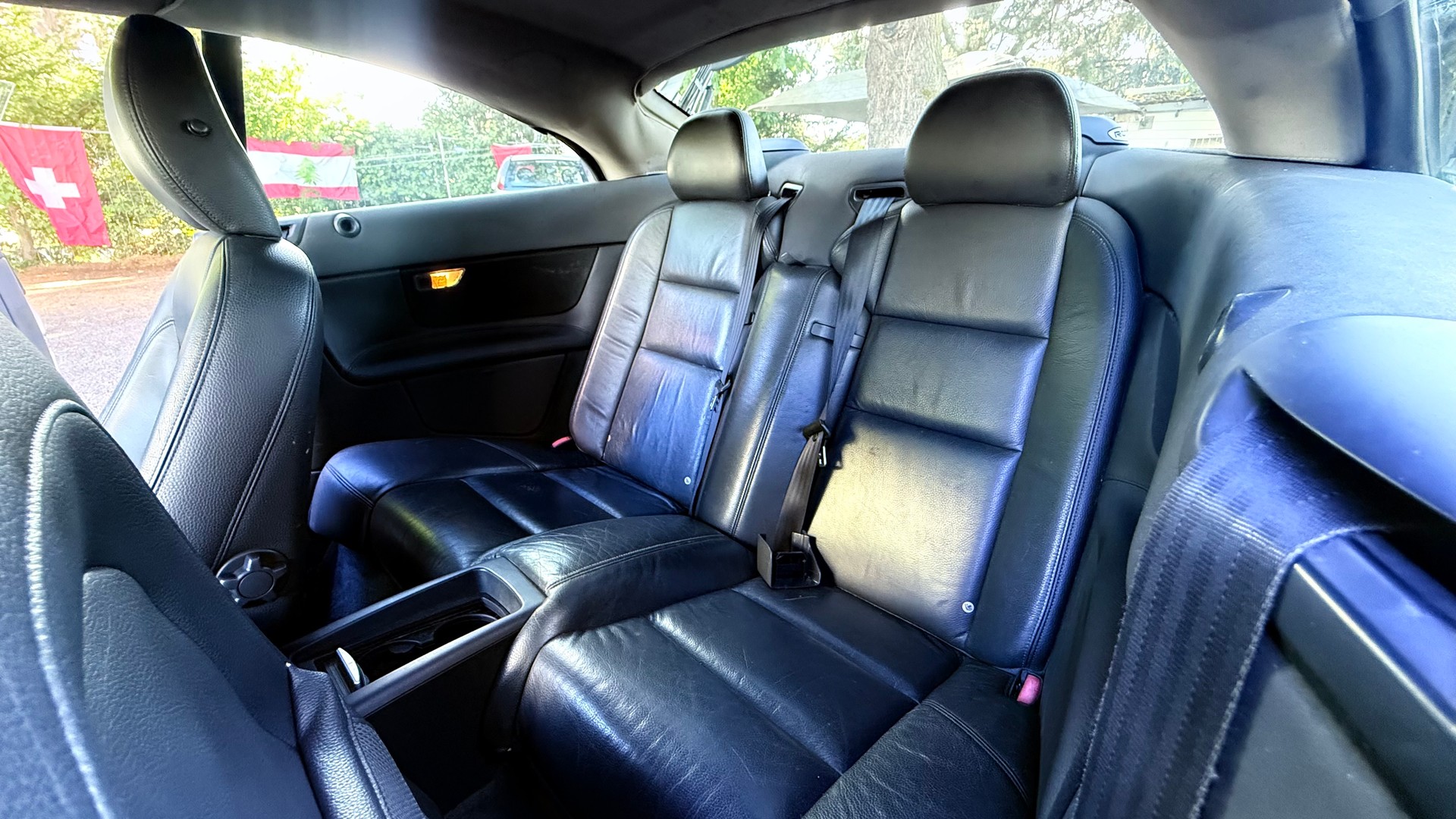 VOLVO C70 2.4 Kinetic-image-8