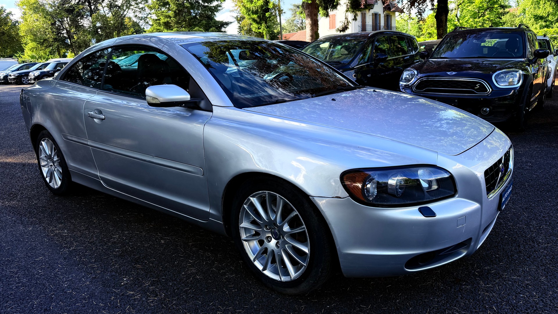 VOLVO C70 2.4 Kinetic-image-1