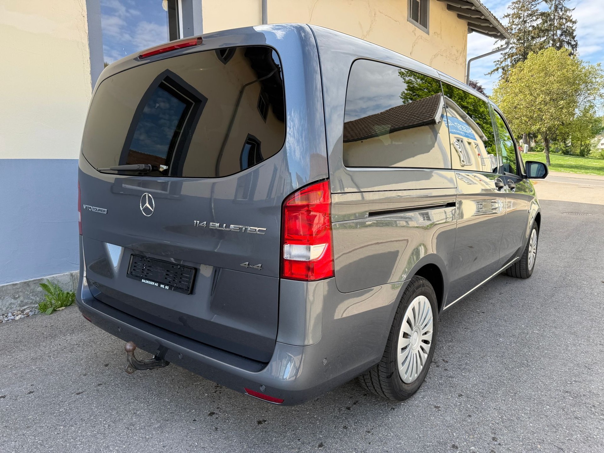 MERCEDES-BENZ Vito 114 BlueTec Tourer Base L 4Matic 7G-Tronic-image-17