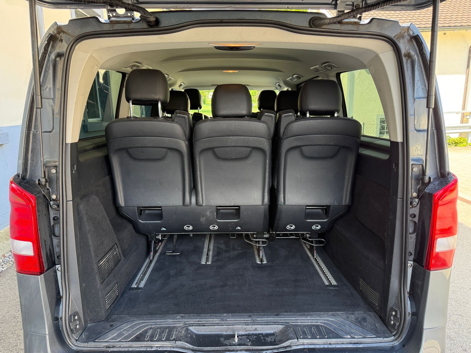 MERCEDES-BENZ Vito 114 BlueTec Tourer Base L 4Matic 7G-Tronic-image-9