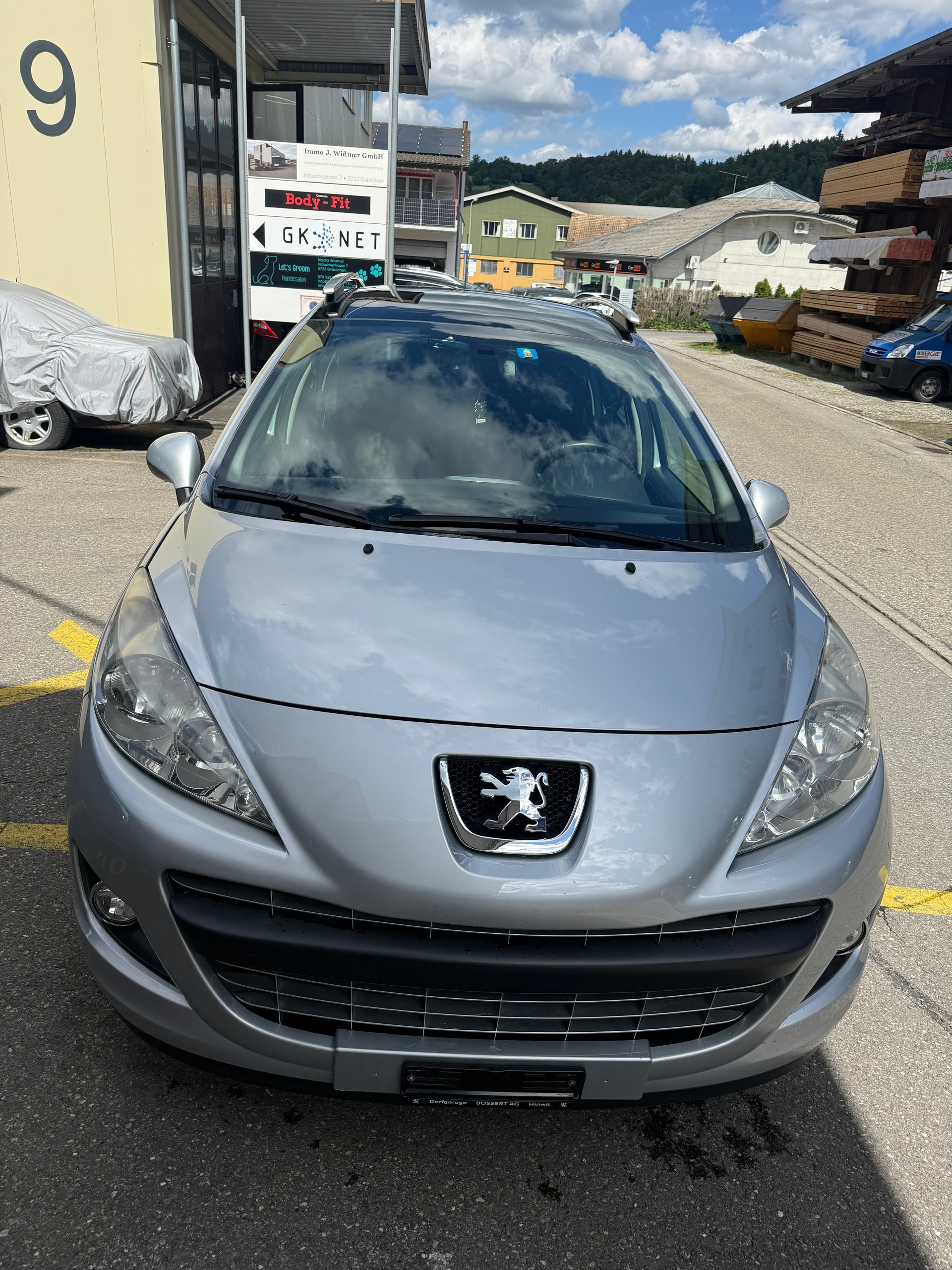 PEUGEOT 207 SW 1.6 16V Allure Automatic-image-2