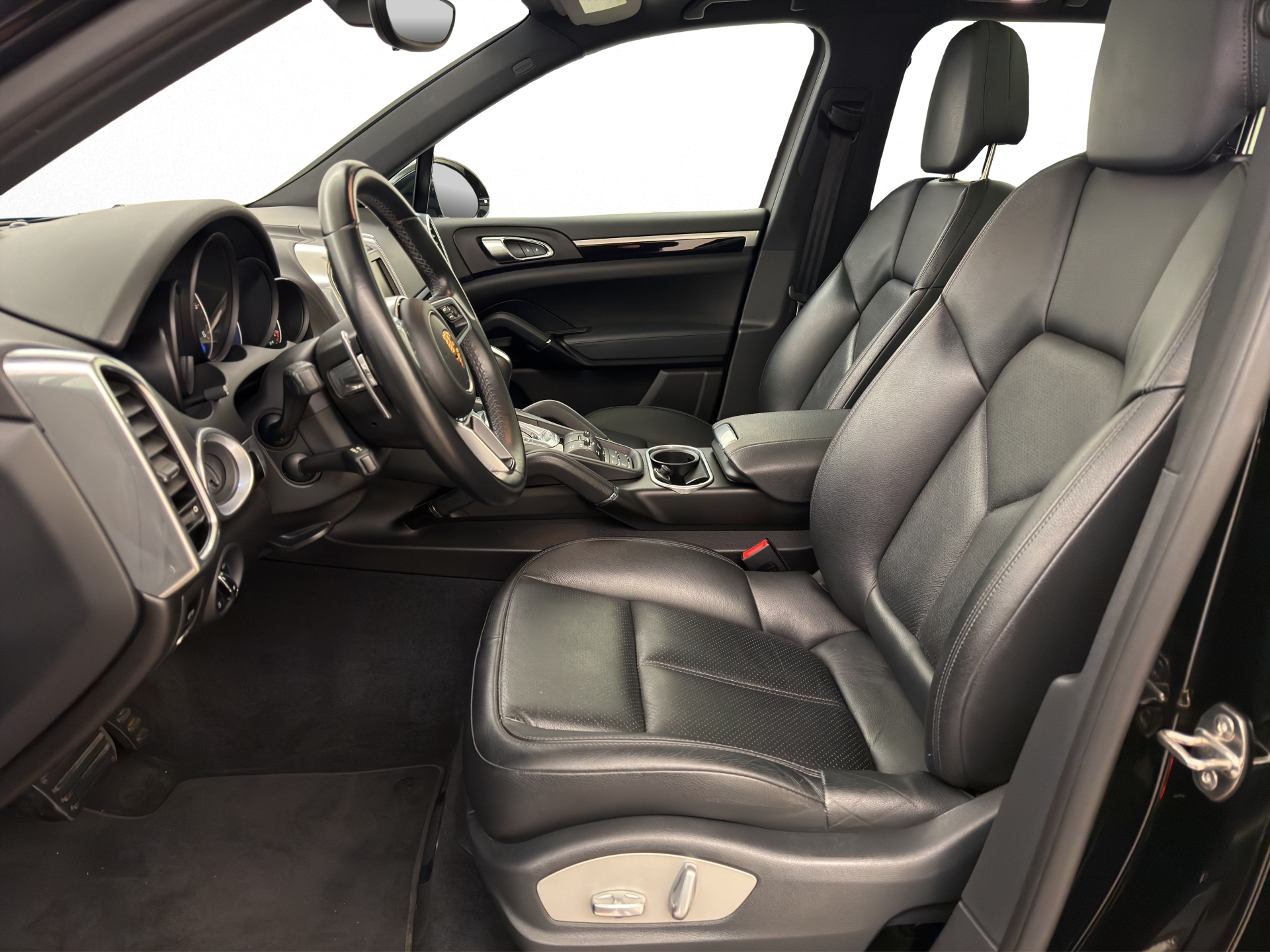 PORSCHE Cayenne 3.0 V6 TDI TipTronic-image-10