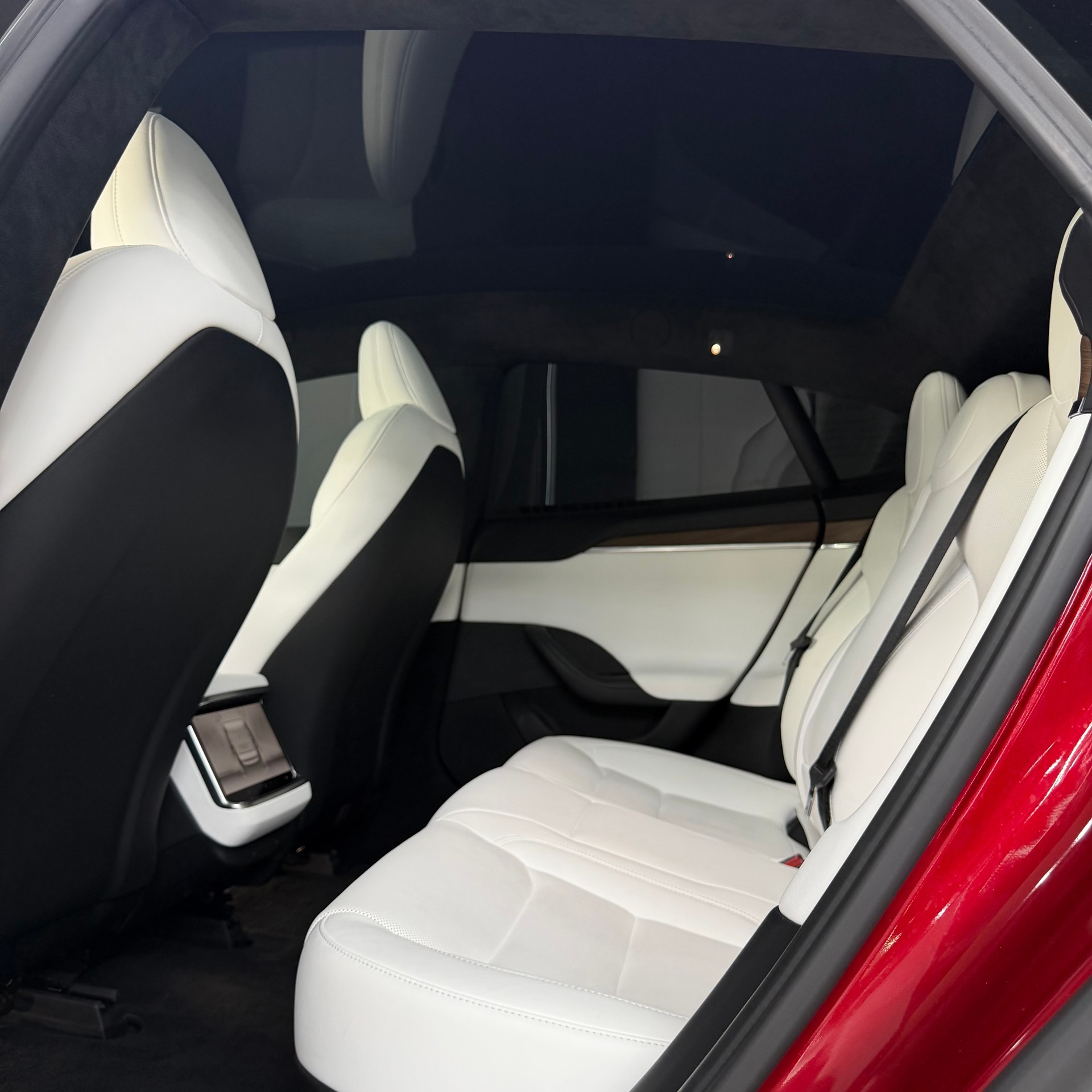 TESLA Model S 100 kWh AWD-image-11