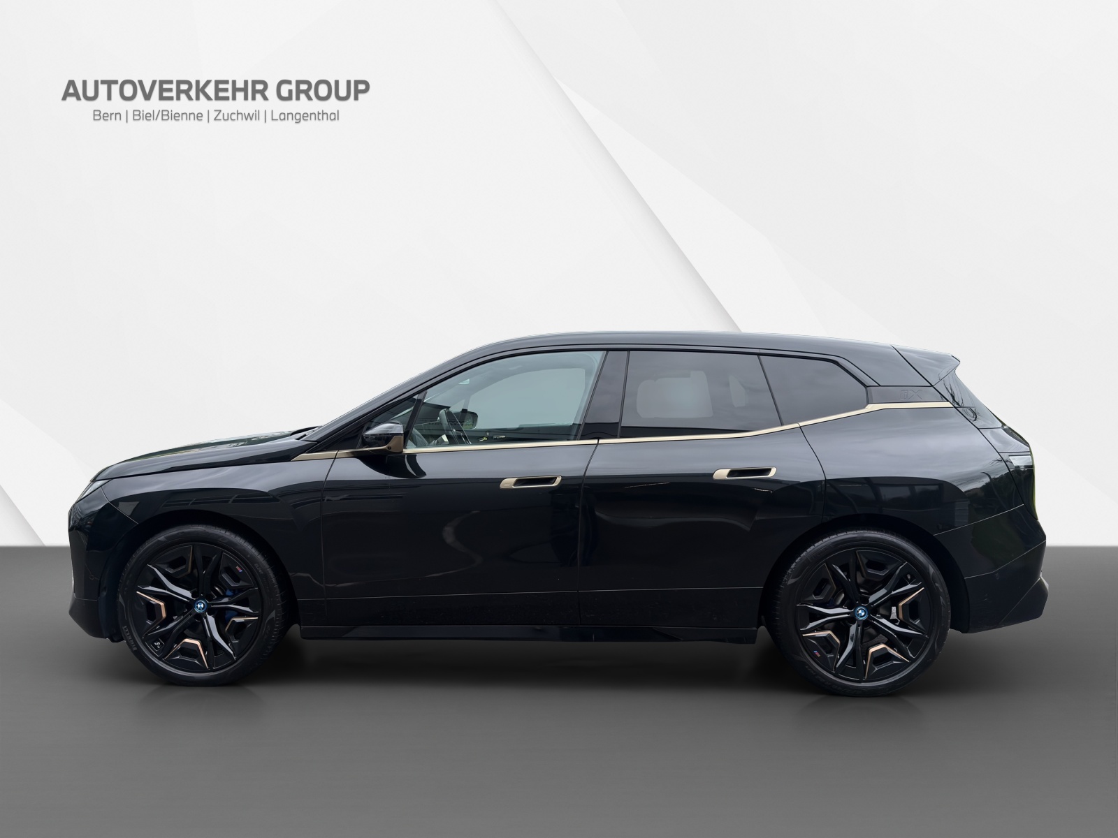 BMW iX xDrive50 Sport-image-3