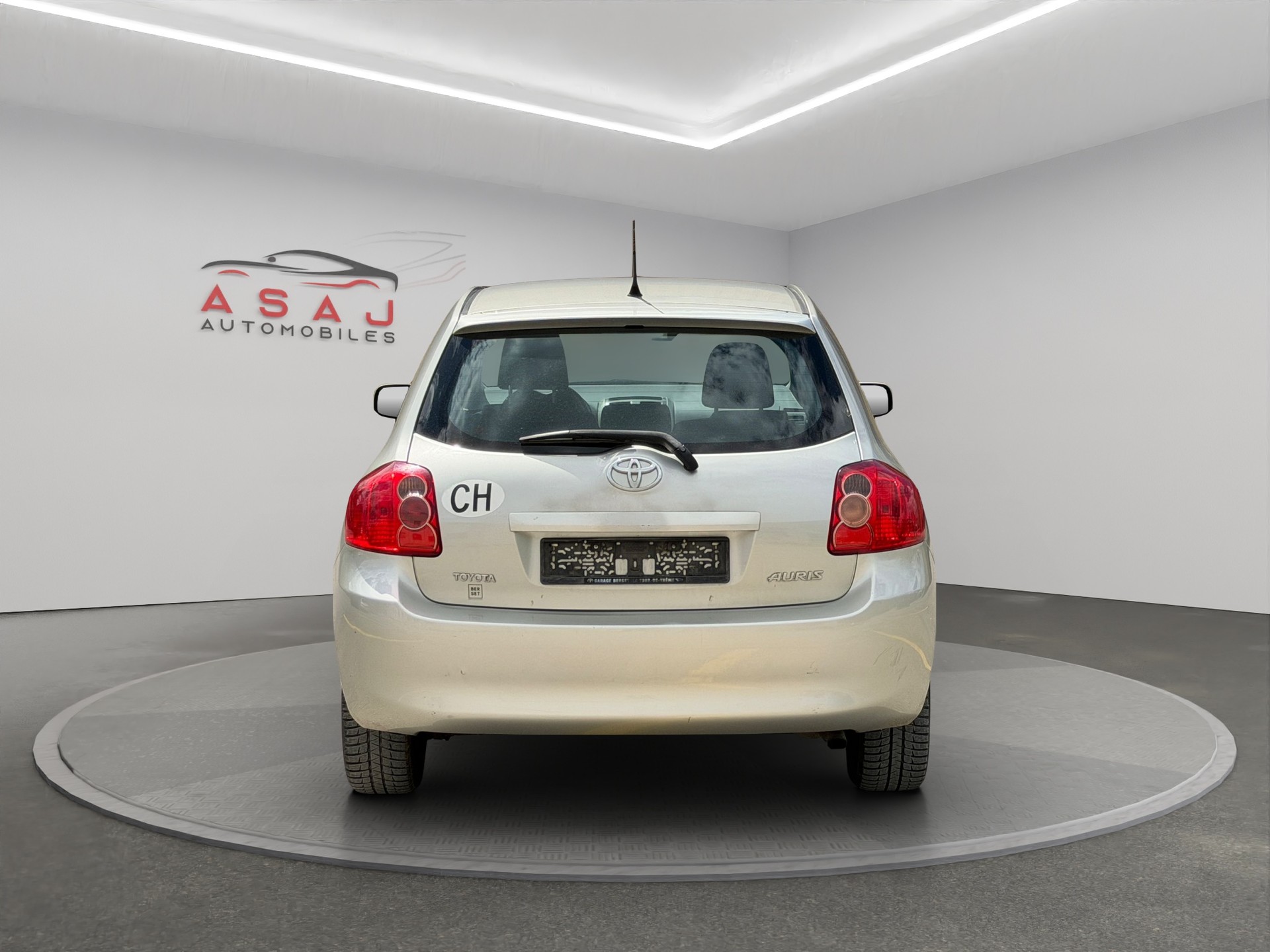 TOYOTA Auris 1.6 Linea Luna-image-5
