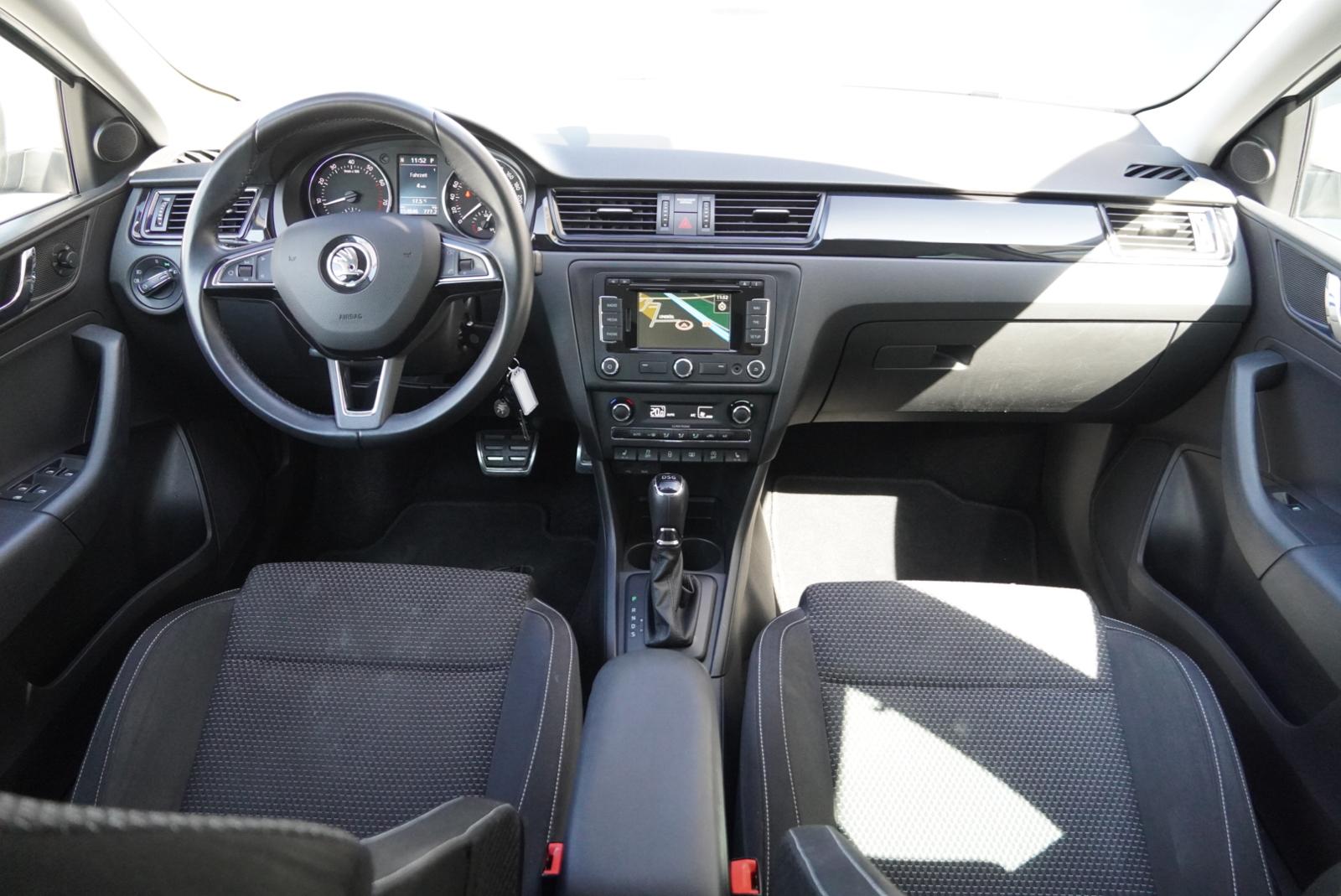 SKODA Rapid Spaceback 1.4 TSI Ambition DSG-image-11