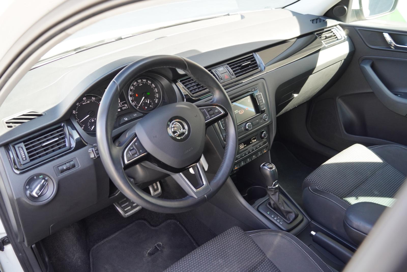 SKODA Rapid Spaceback 1.4 TSI Ambition DSG-image-14