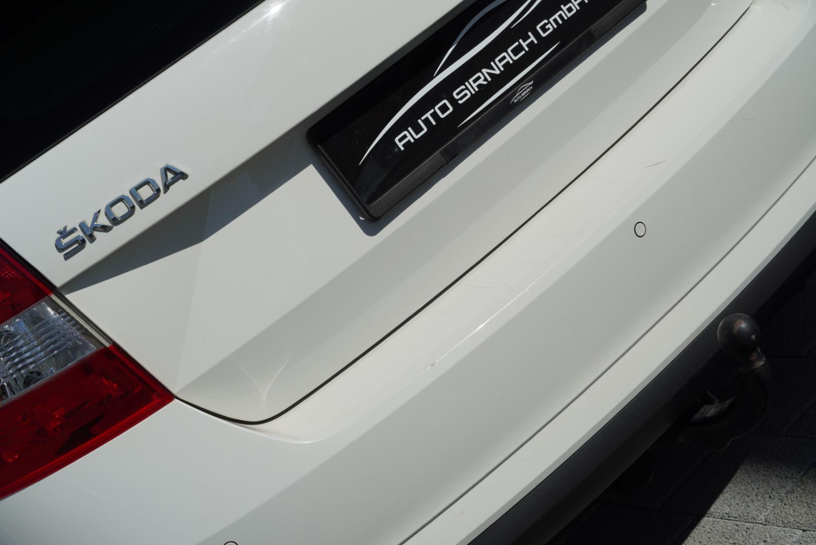 SKODA Rapid Spaceback 1.4 TSI Ambition DSG-image-10