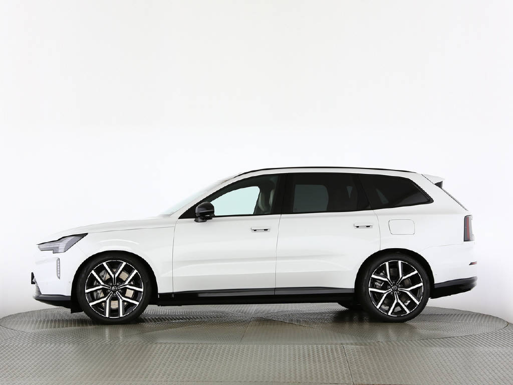VOLVO EX 90 Twin Performance Ultra AWDD-image-24