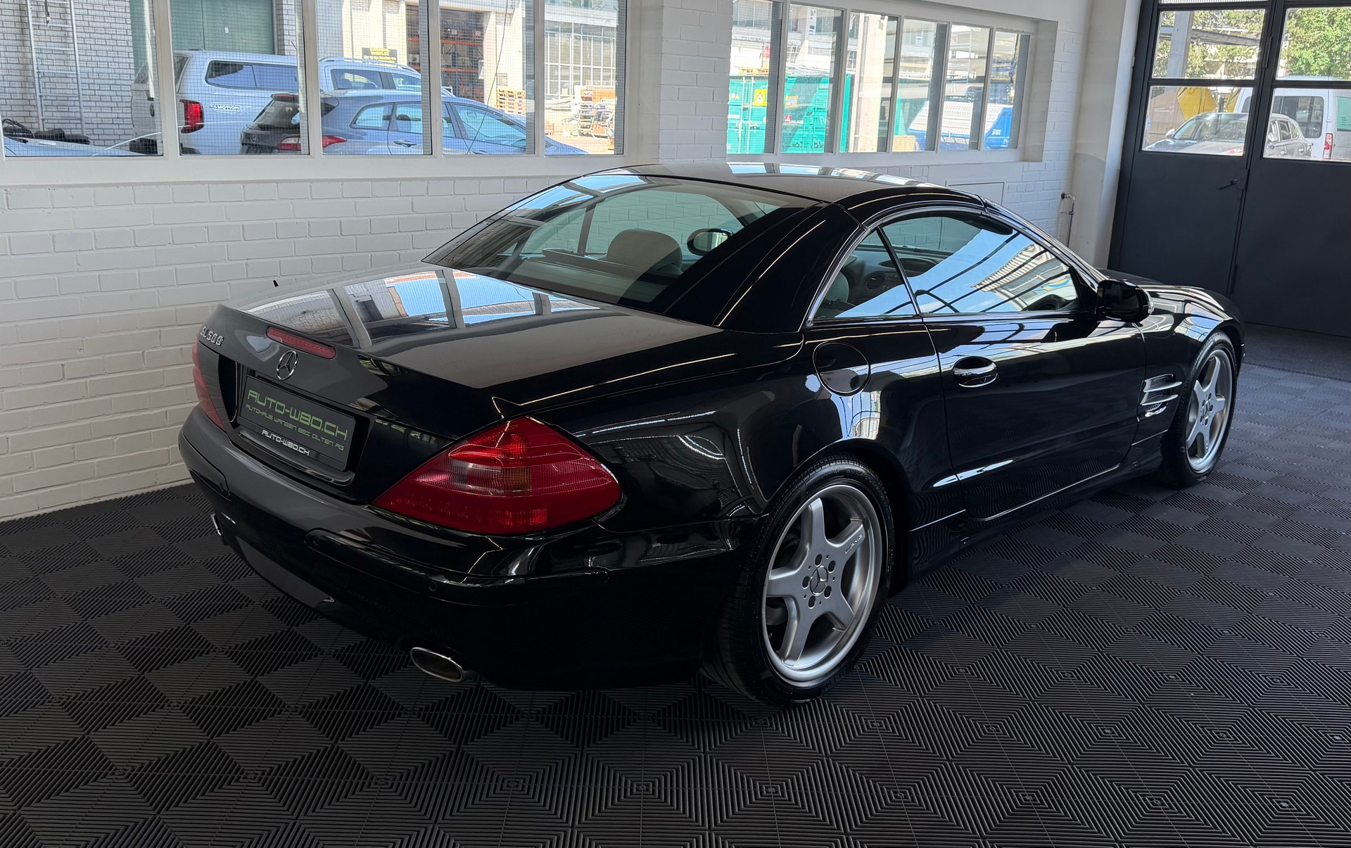 MERCEDES-BENZ SL 500 Automatic-showroom-element-2