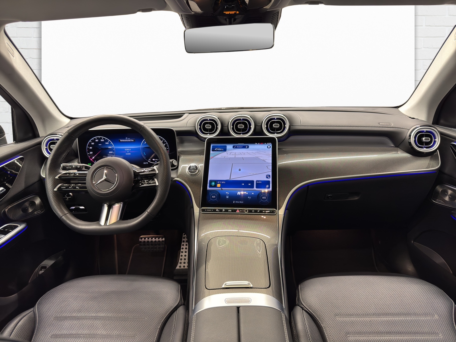 MERCEDES-BENZ GLC 300 de AMG Line 4Matic-image-7