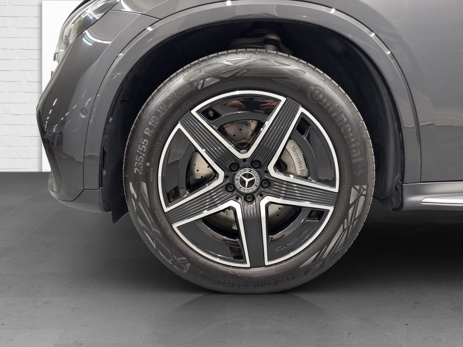 MERCEDES-BENZ GLC 300 de AMG Line 4Matic-image-5