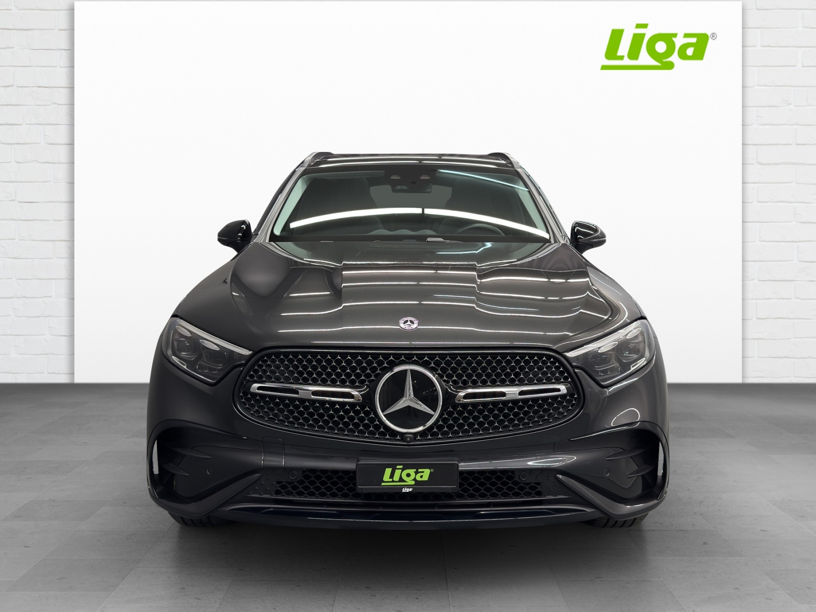 MERCEDES-BENZ GLC 300 de AMG Line 4Matic-showroom-element-1