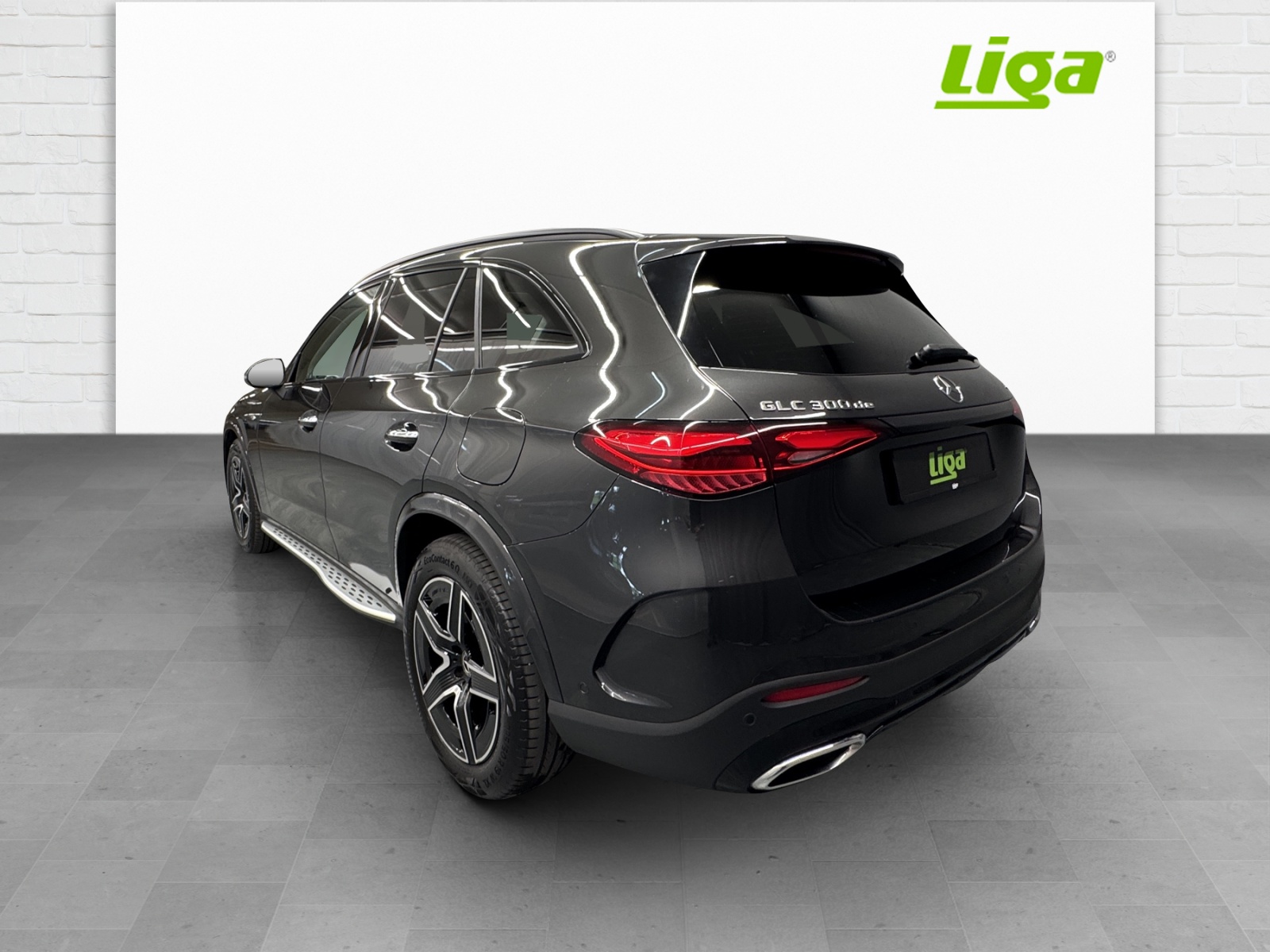 MERCEDES-BENZ GLC 300 de AMG Line 4Matic-showroom-element-3