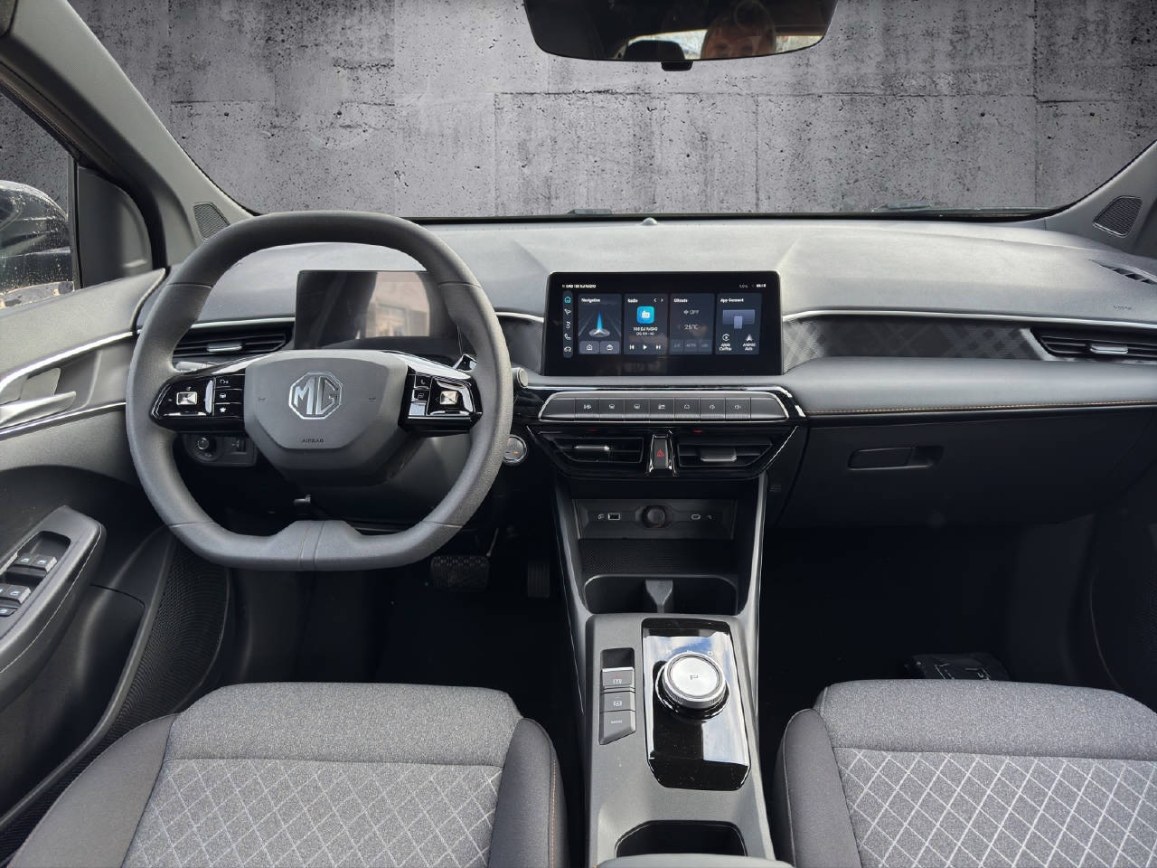 MG 3 1.5 Hybrid Luxury-image-5