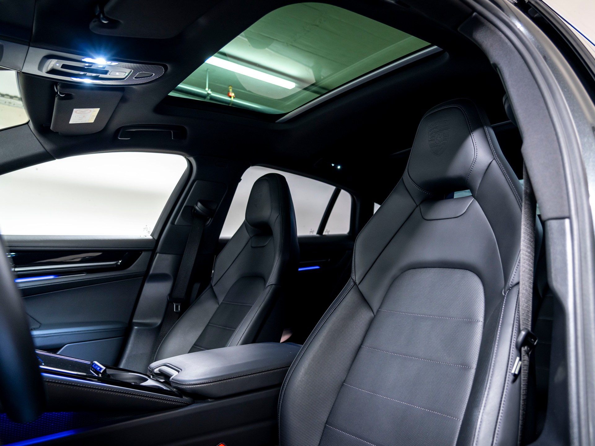 PORSCHE Panamera 4S E-Hybrid PDK-image-14