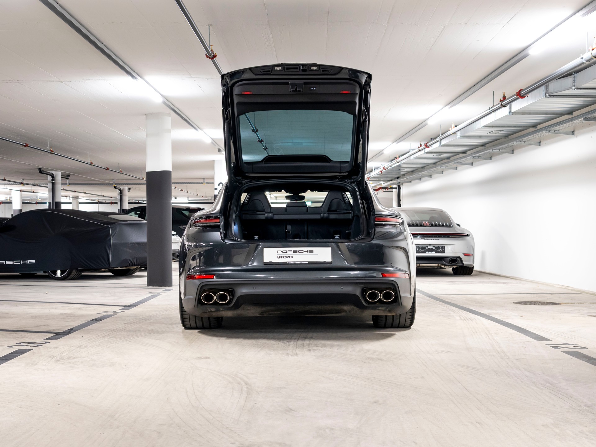 PORSCHE Panamera 4S E-Hybrid PDK-image-4
