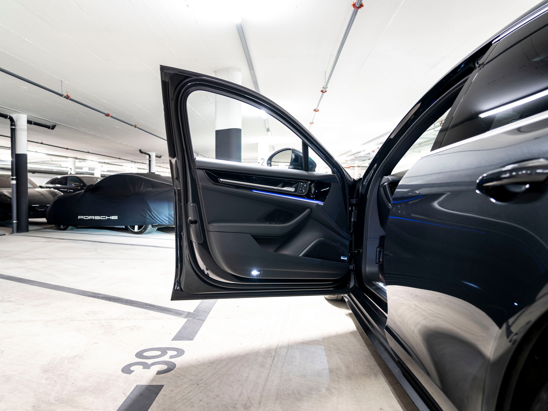 PORSCHE Panamera 4S E-Hybrid PDK-image-19