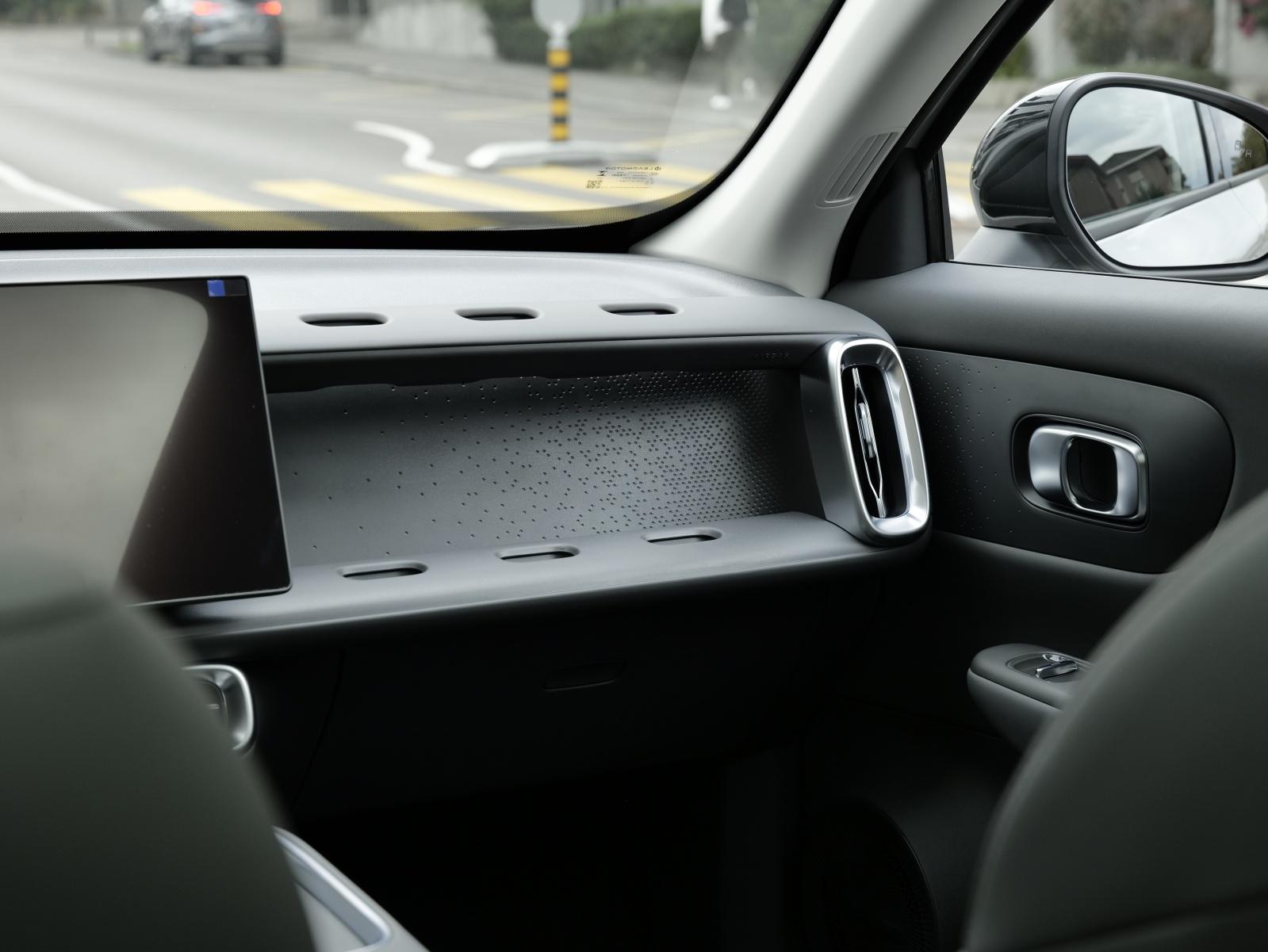LEAPMOTOR B10 1.5 Hybrid EV-image-23