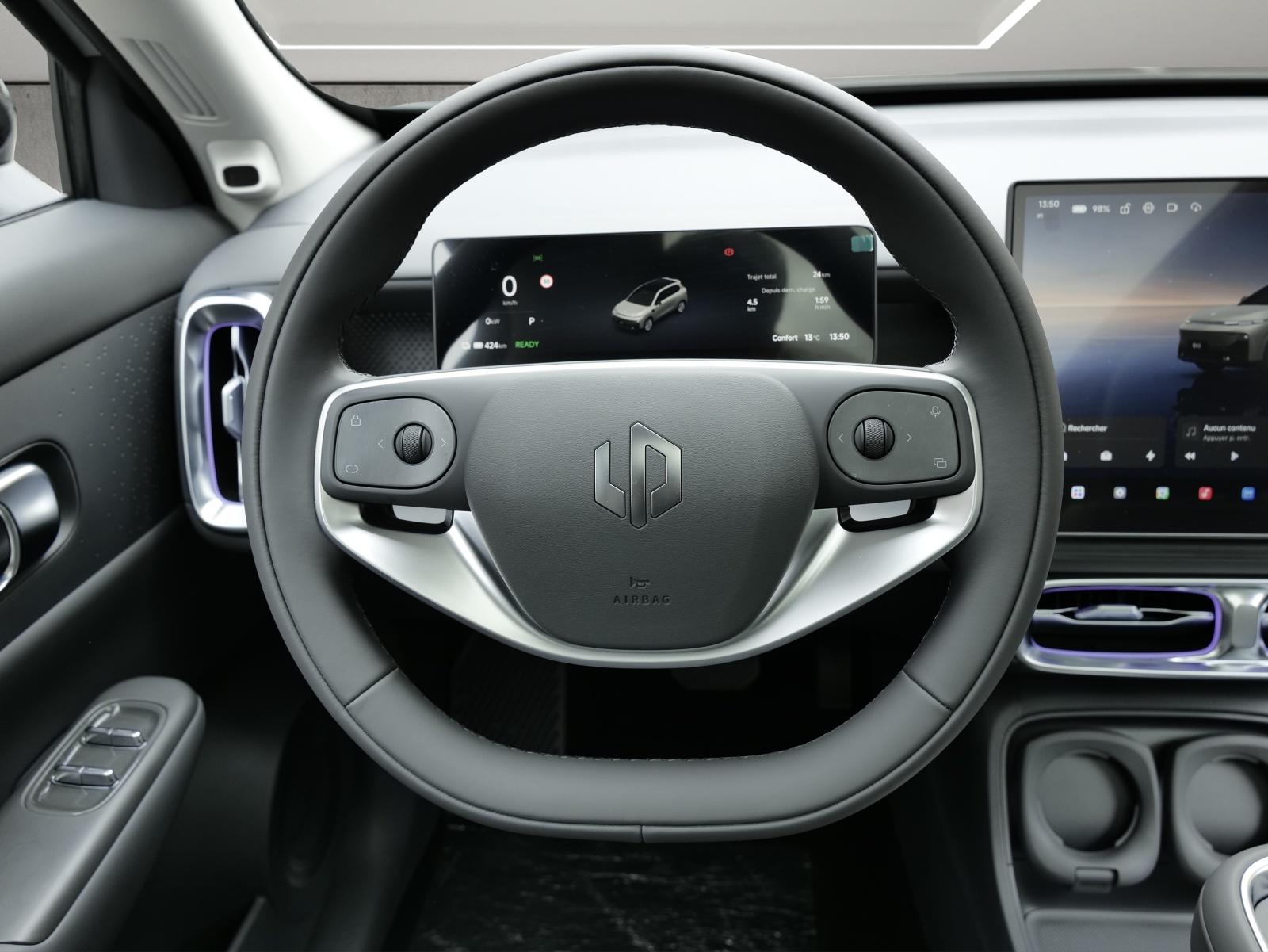 LEAPMOTOR B10 1.5 Hybrid EV-image-8