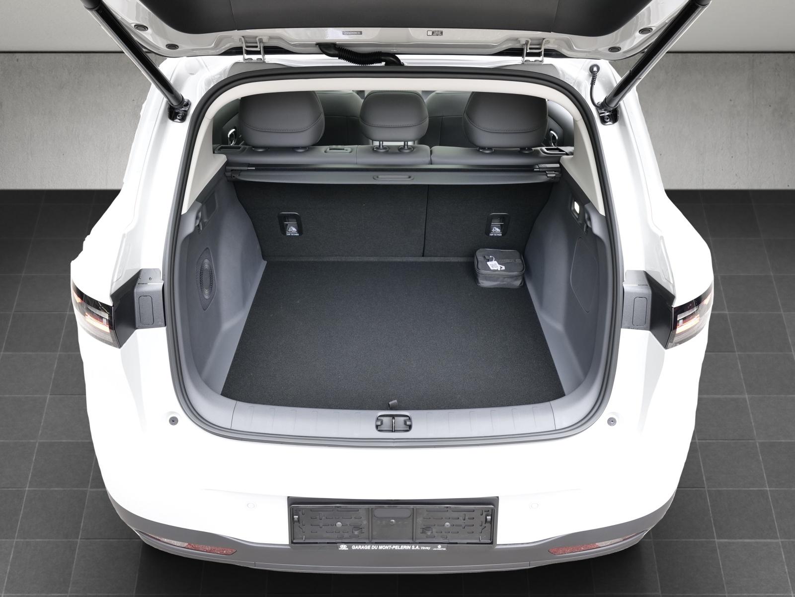 LEAPMOTOR B10 1.5 Hybrid EV-image-17