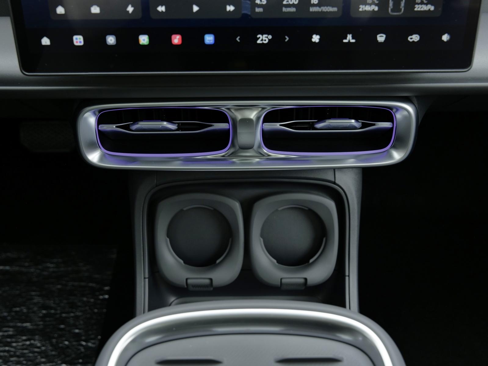 LEAPMOTOR B10 1.5 Hybrid EV-image-21