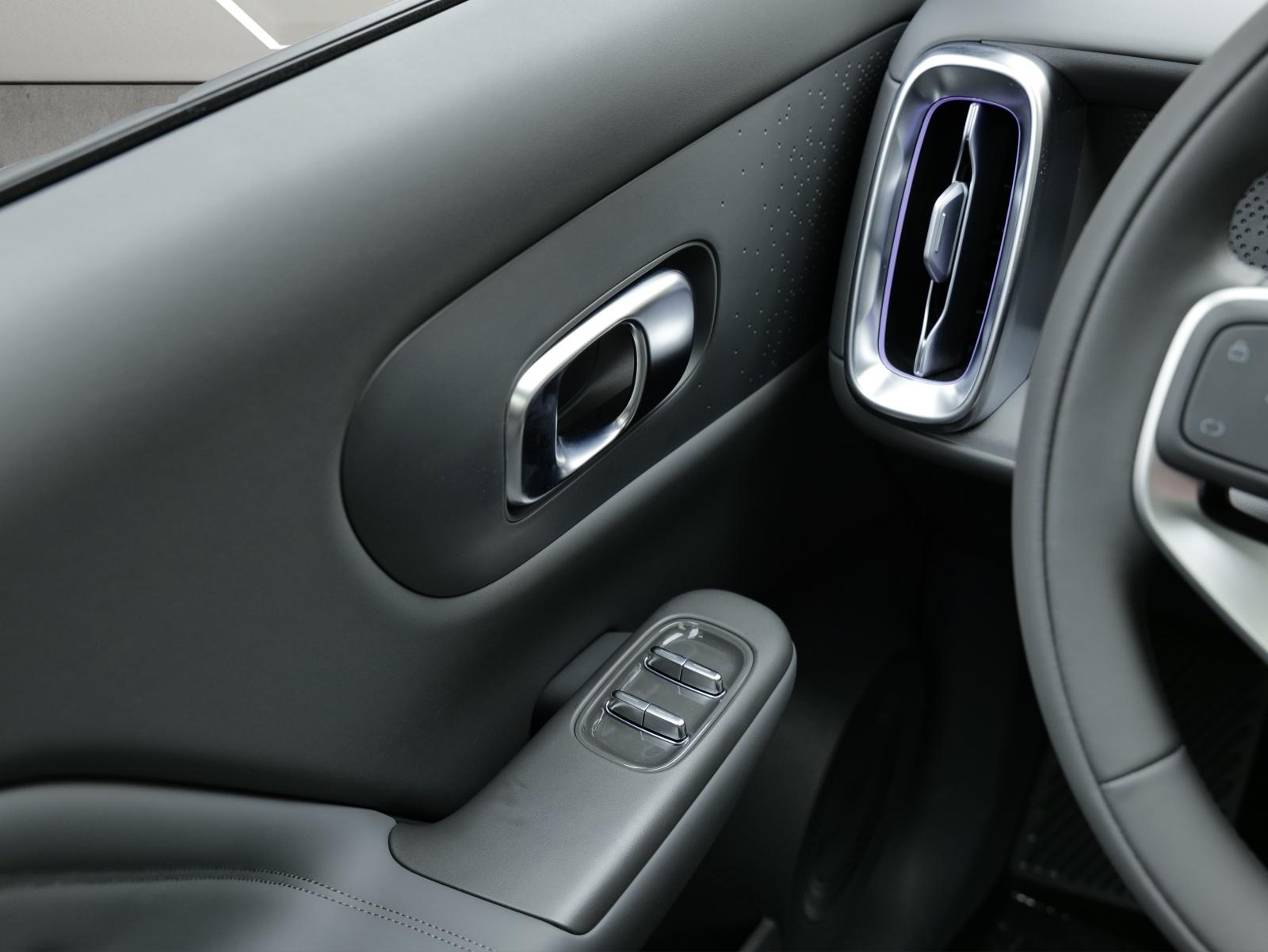 LEAPMOTOR B10 1.5 Hybrid EV-image-9
