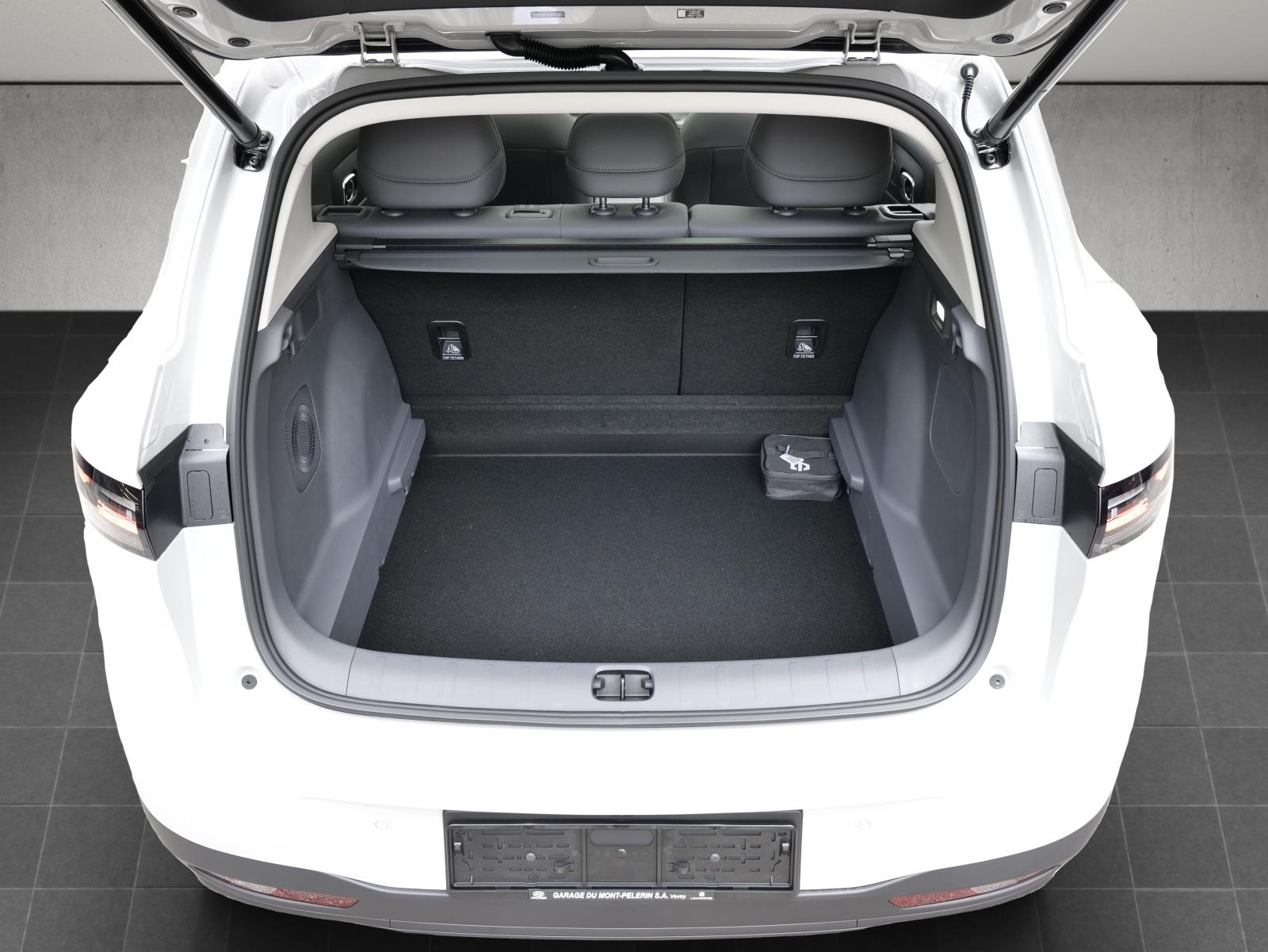 LEAPMOTOR B10 1.5 Hybrid EV-image-18