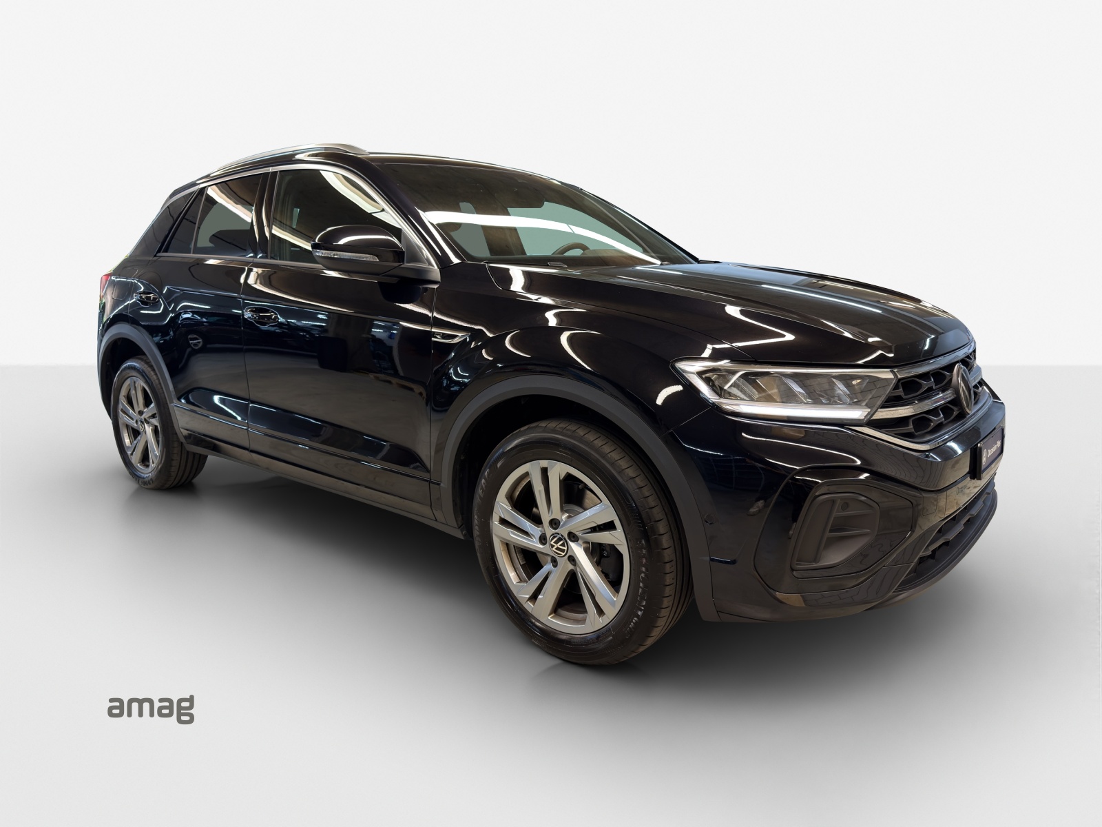 VW T-Roc 2.0 TSI R-Line DSG 4Motion-image-5