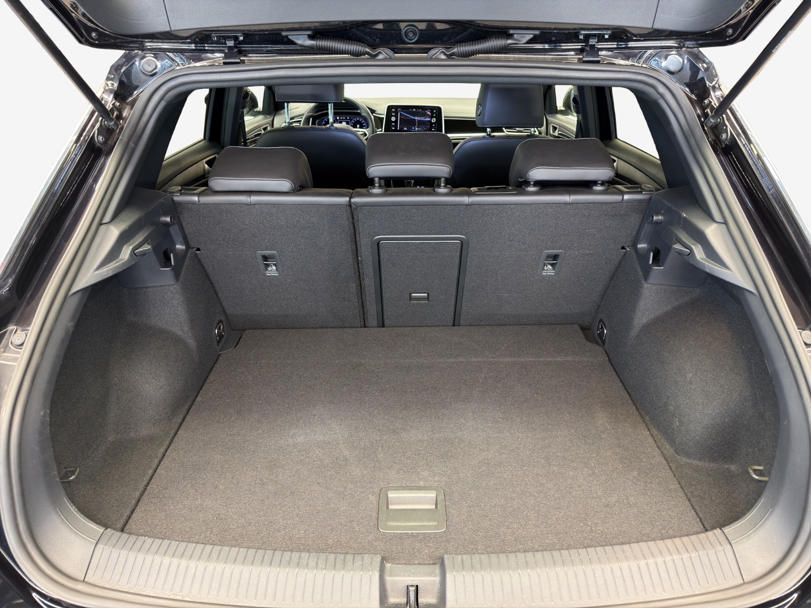 VW T-Roc 2.0 TSI R-Line DSG 4Motion-image-12