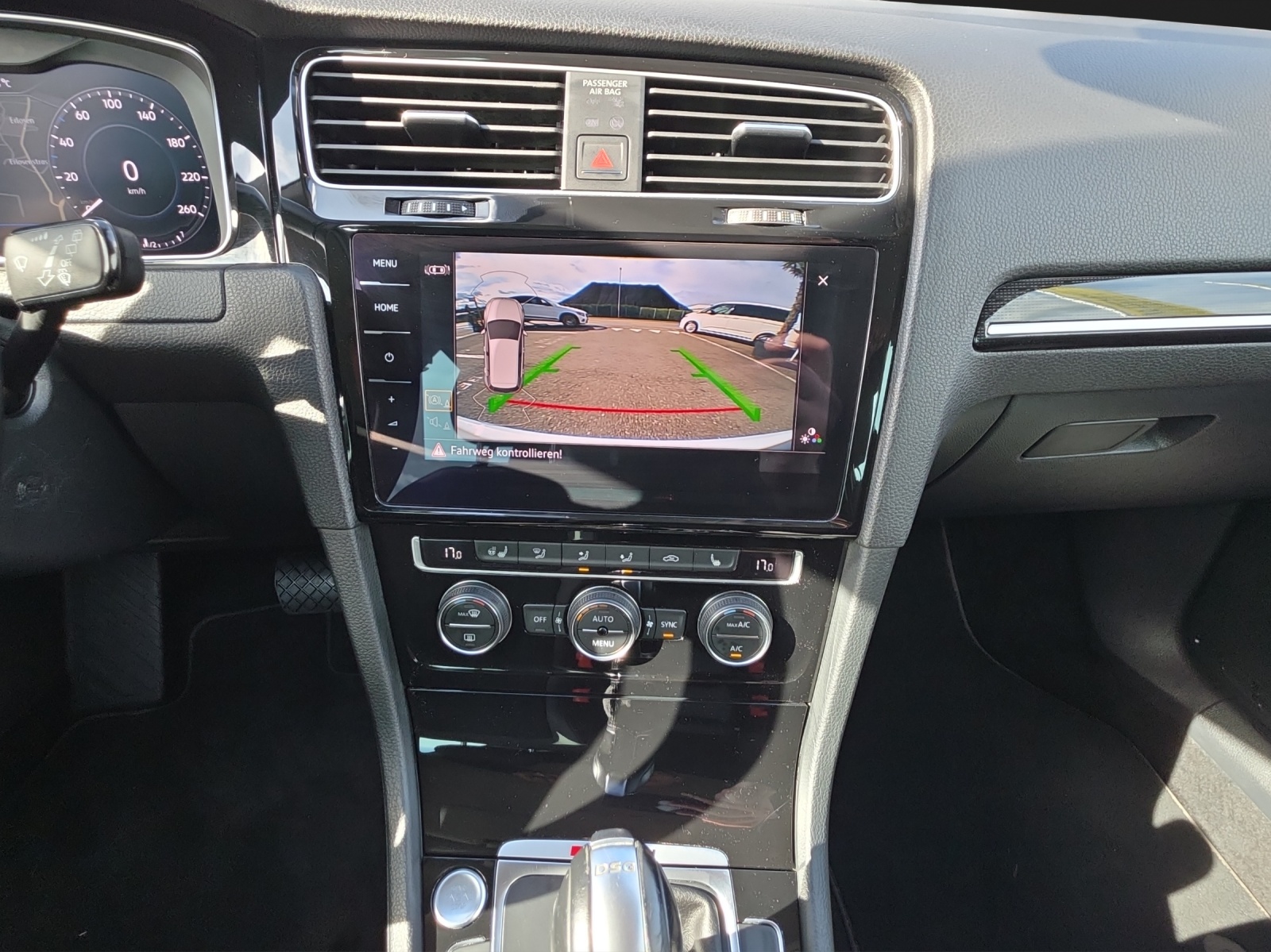 VW Golf 2.0 TDI Swiss-Line 4Motion DSG-image-10
