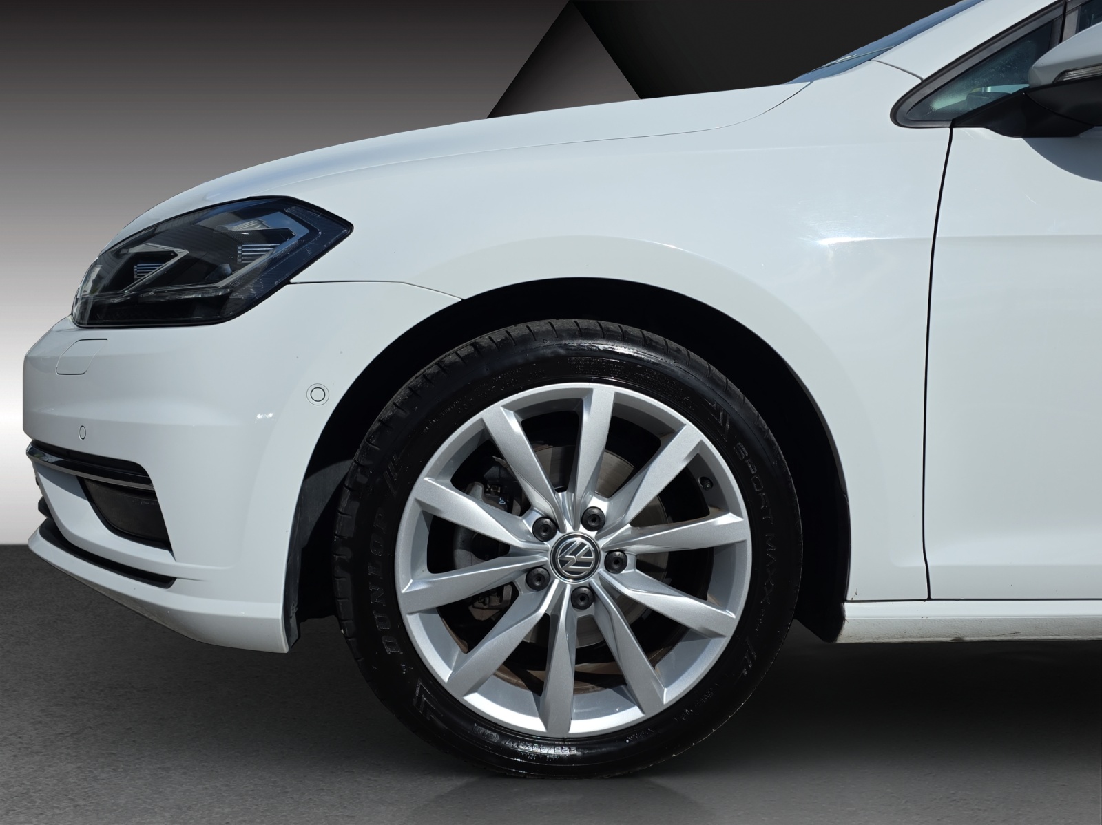VW Golf 2.0 TDI Swiss-Line 4Motion DSG-image-18