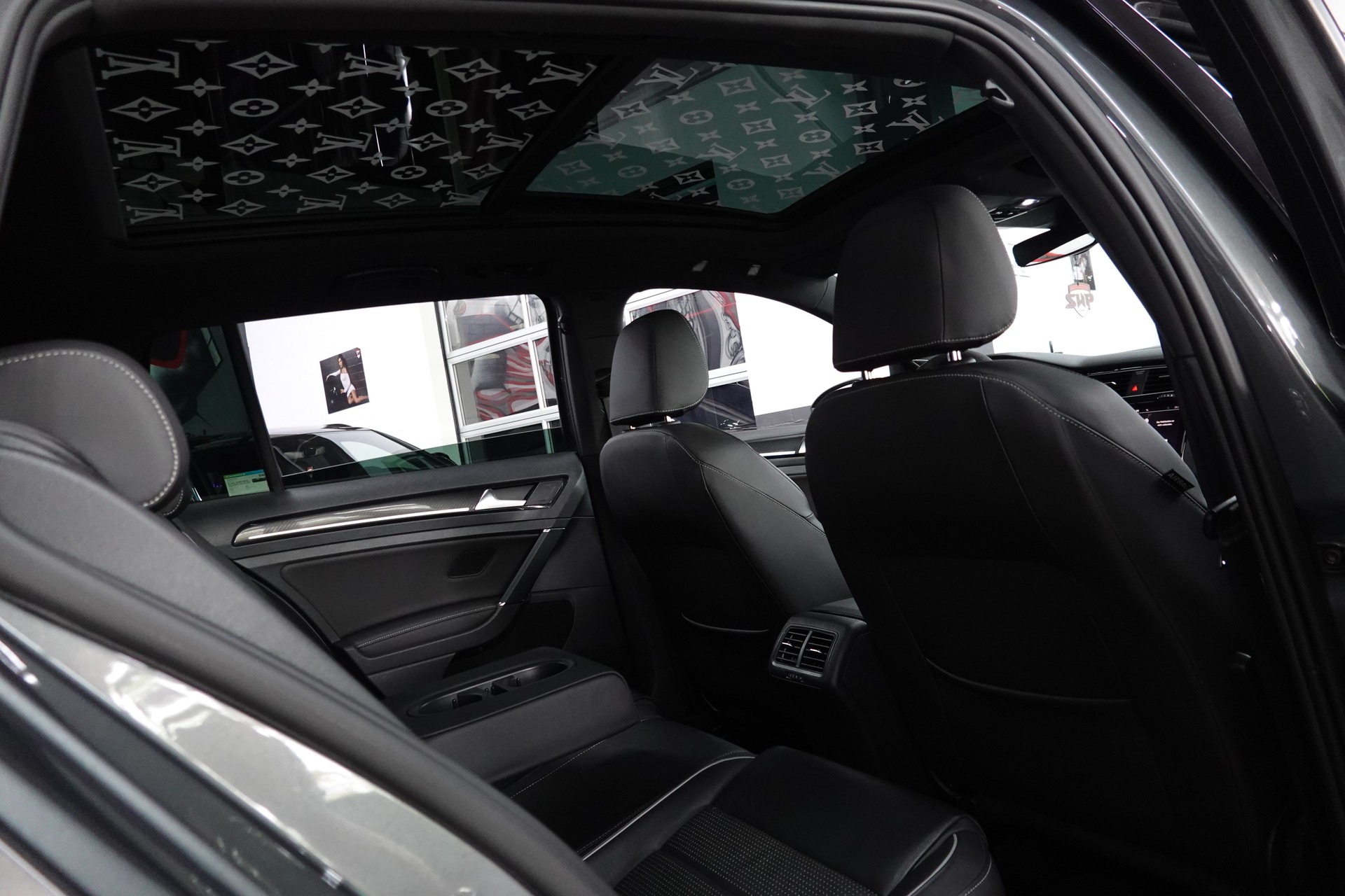 VW GOLF VARIANT 2.0 TSI R 4MOTION DSG DEEP ON TOP-image-37