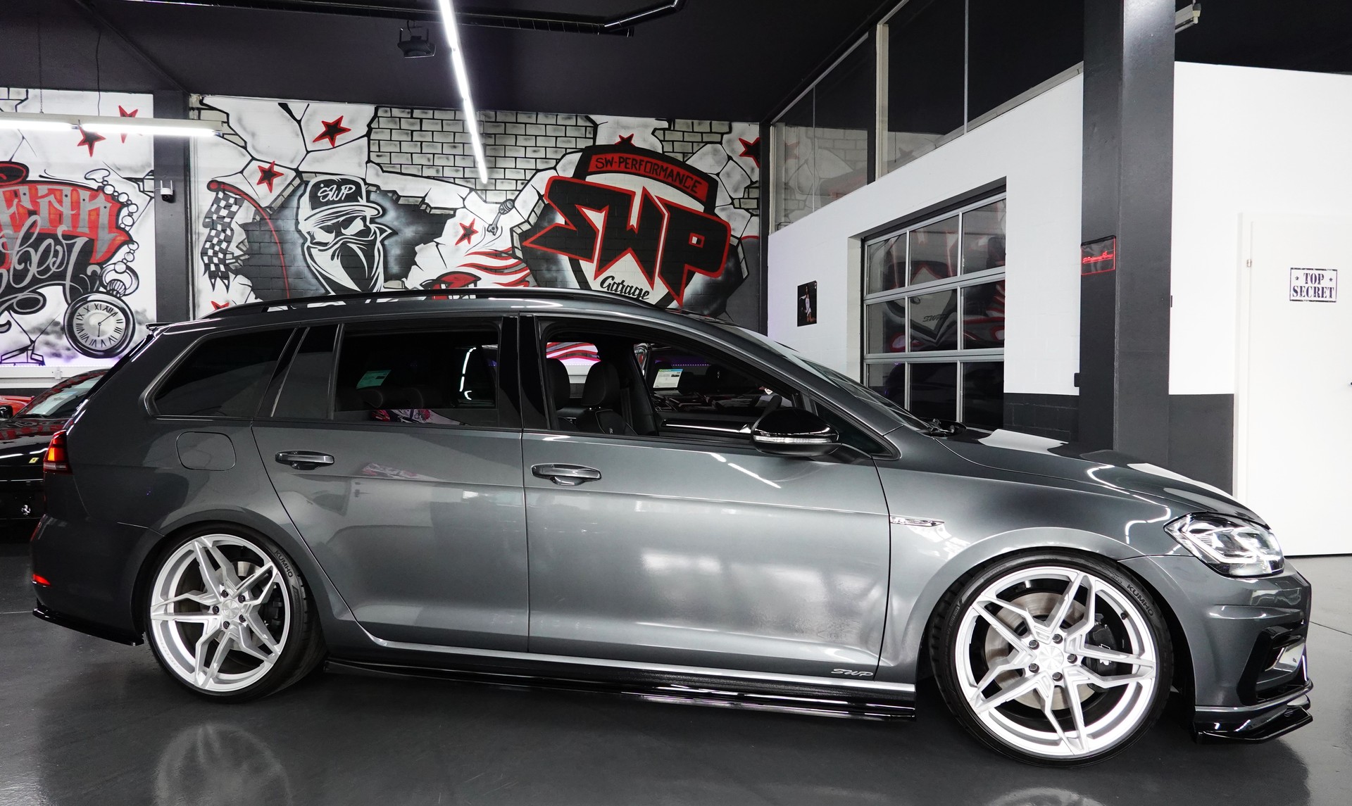 VW GOLF VARIANT 2.0 TSI R 4MOTION DSG DEEP ON TOP-image-47