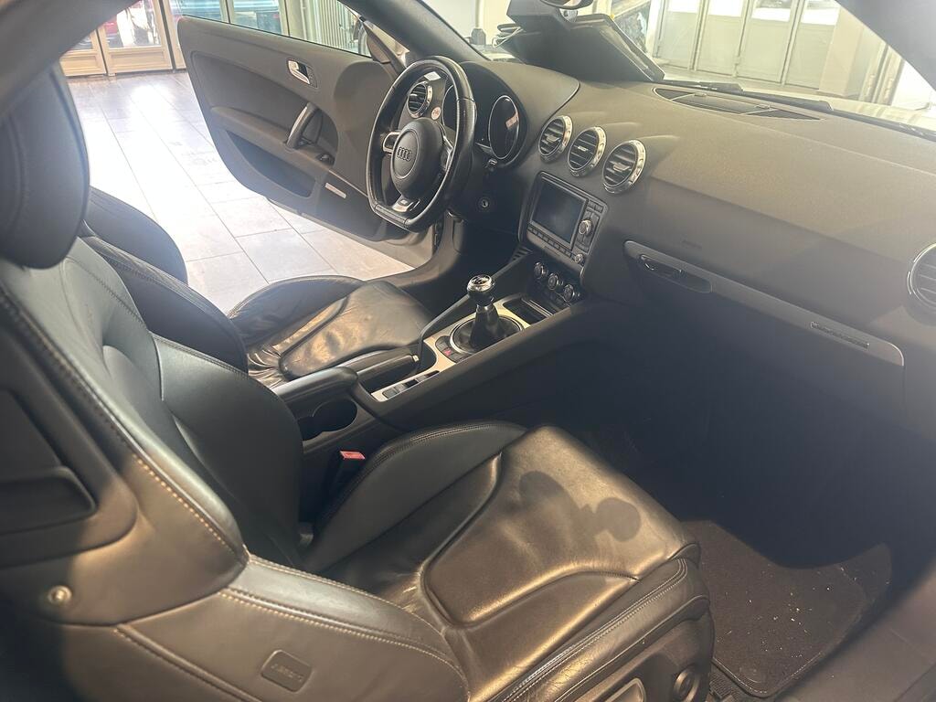 AUDI 2.0 TDI quattro-image-4