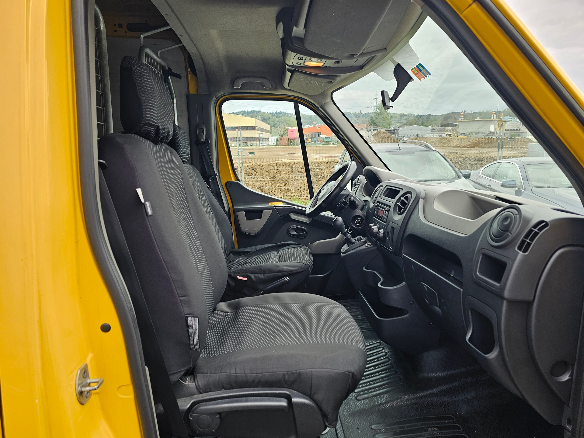 RENAULT Master T35 ENERGY 2.3dCi 135 L3H2-image-10