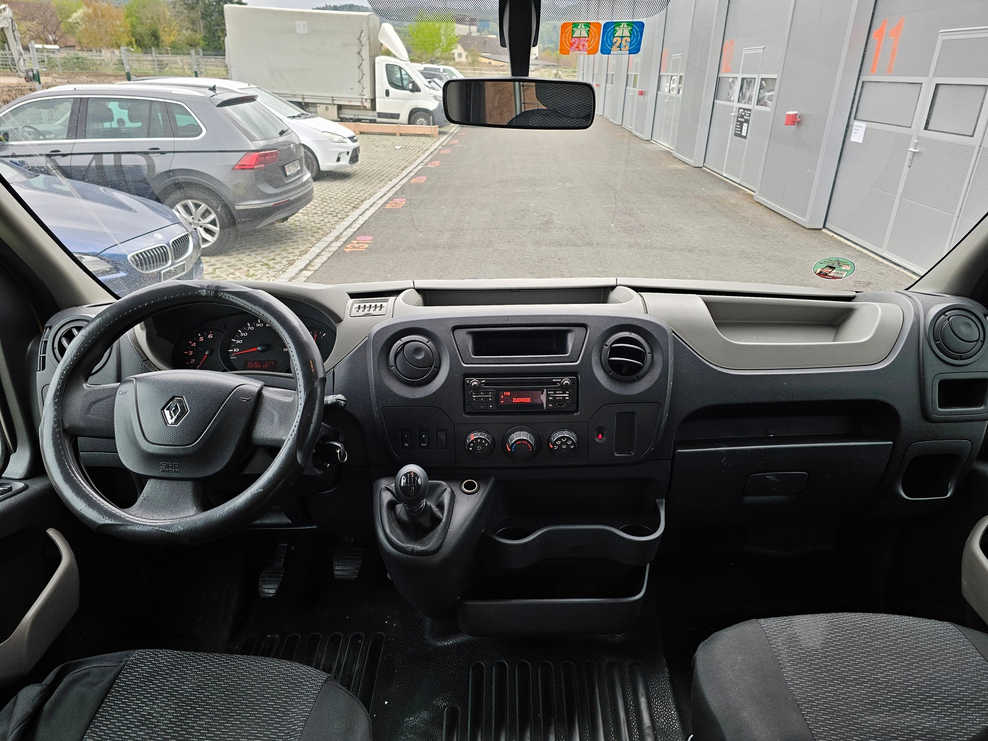 RENAULT Master T35 ENERGY 2.3dCi 135 L3H2-image-8