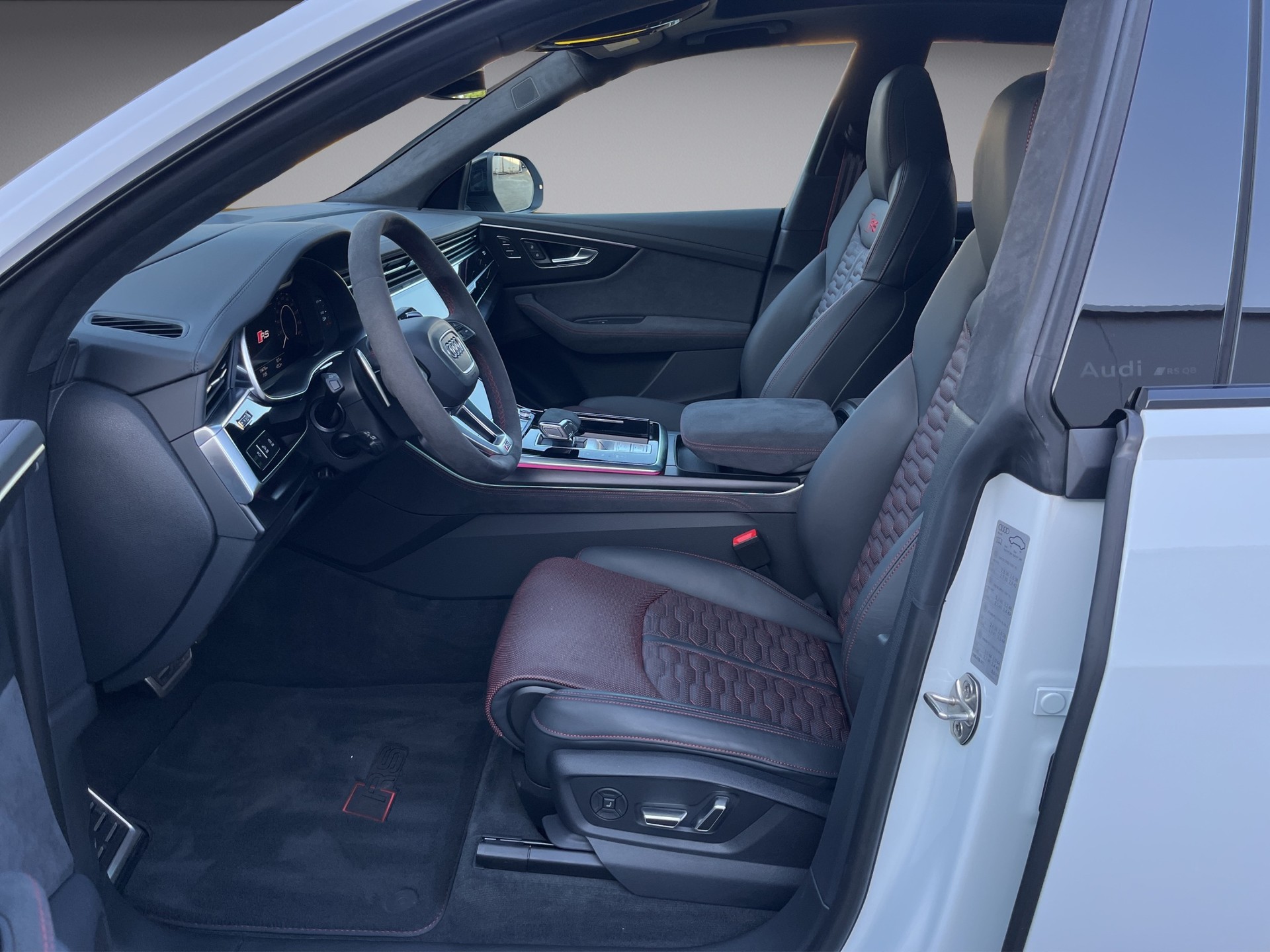 AUDI RSQ8 performance quattro*Standheizung, AHK, Panodach, (5-Jahre Garantie)-image-7