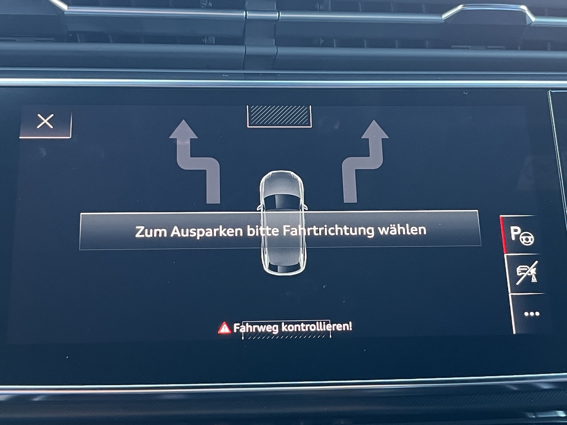 AUDI RSQ8 performance quattro*Standheizung, AHK, Panodach, (5-Jahre Garantie)-image-17