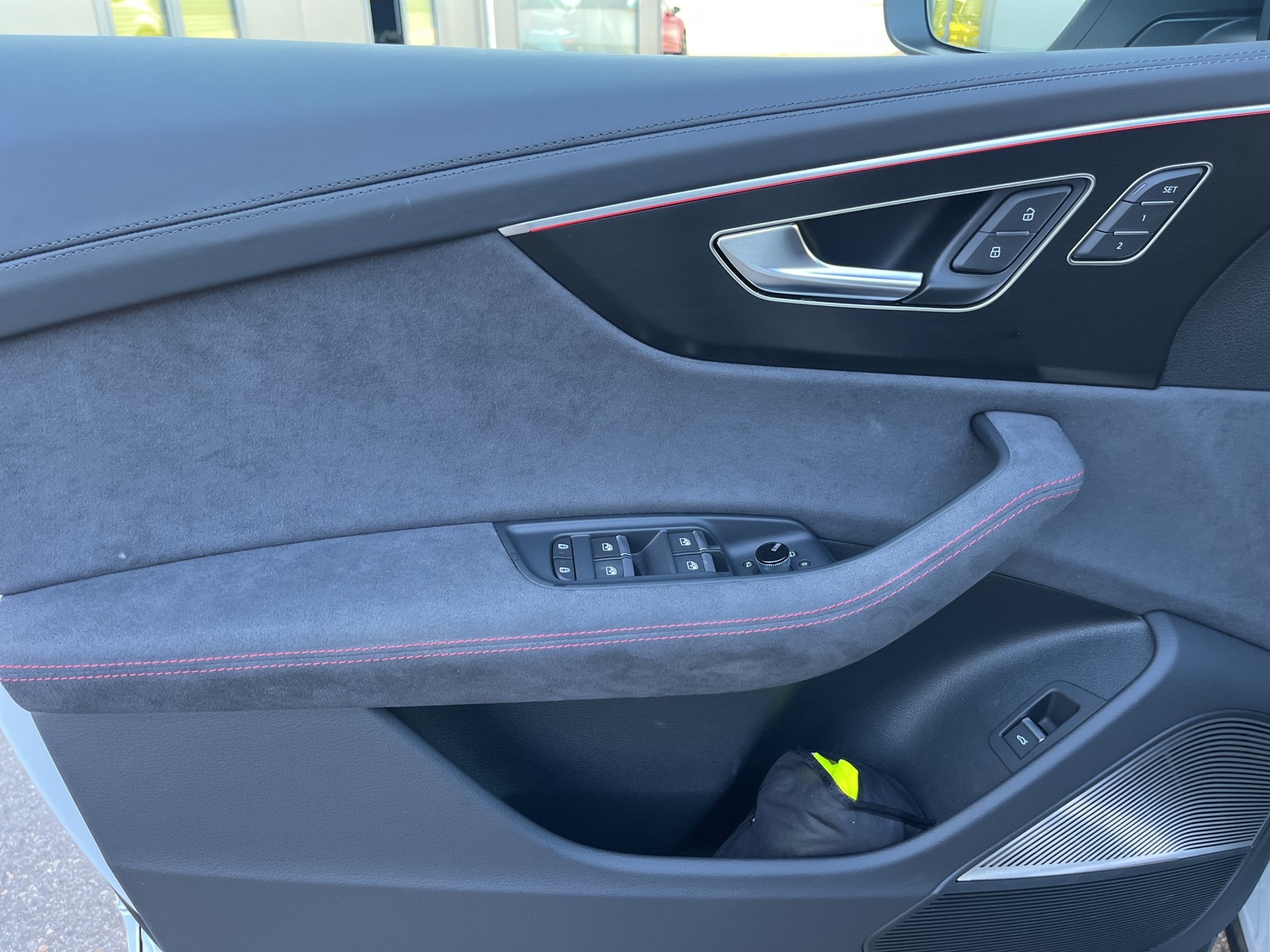 AUDI RSQ8 performance quattro*Standheizung, AHK, Panodach, (5-Jahre Garantie)-image-10
