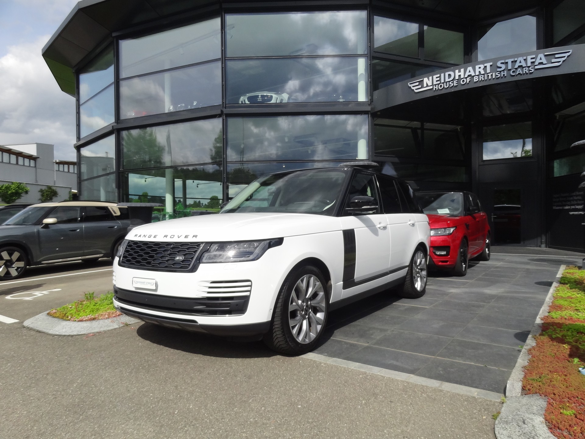 LAND ROVER Range Rover 2.0 Si4 P400e PHEV Vogue Automatic-image-0