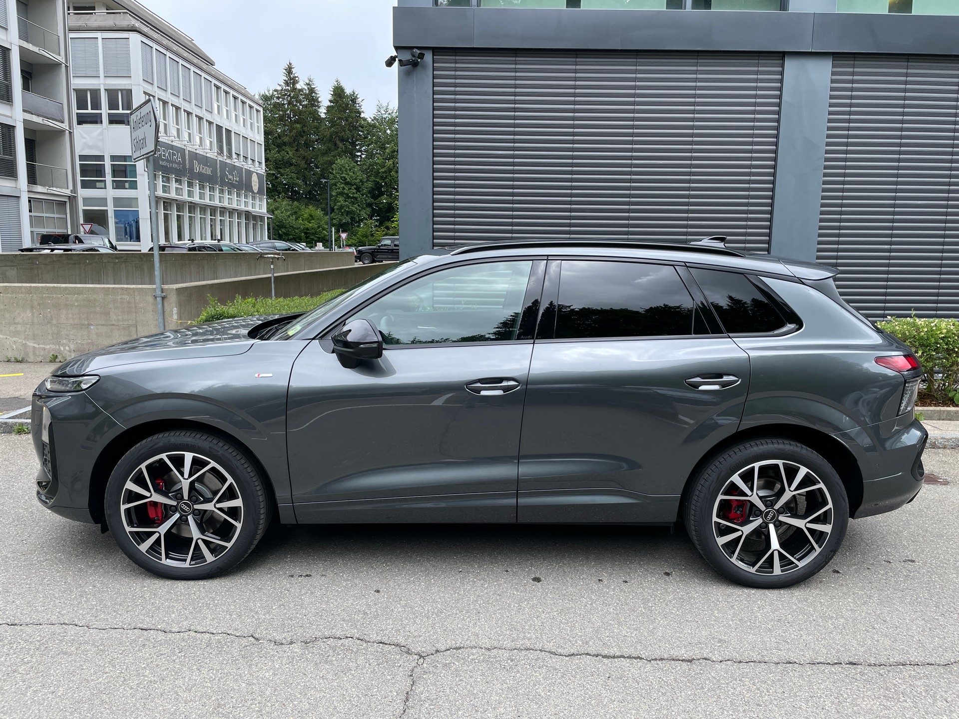 AUDI Q3 SUV TFSI quattro 150 kW S tronic S-Line-showroom-element-1
